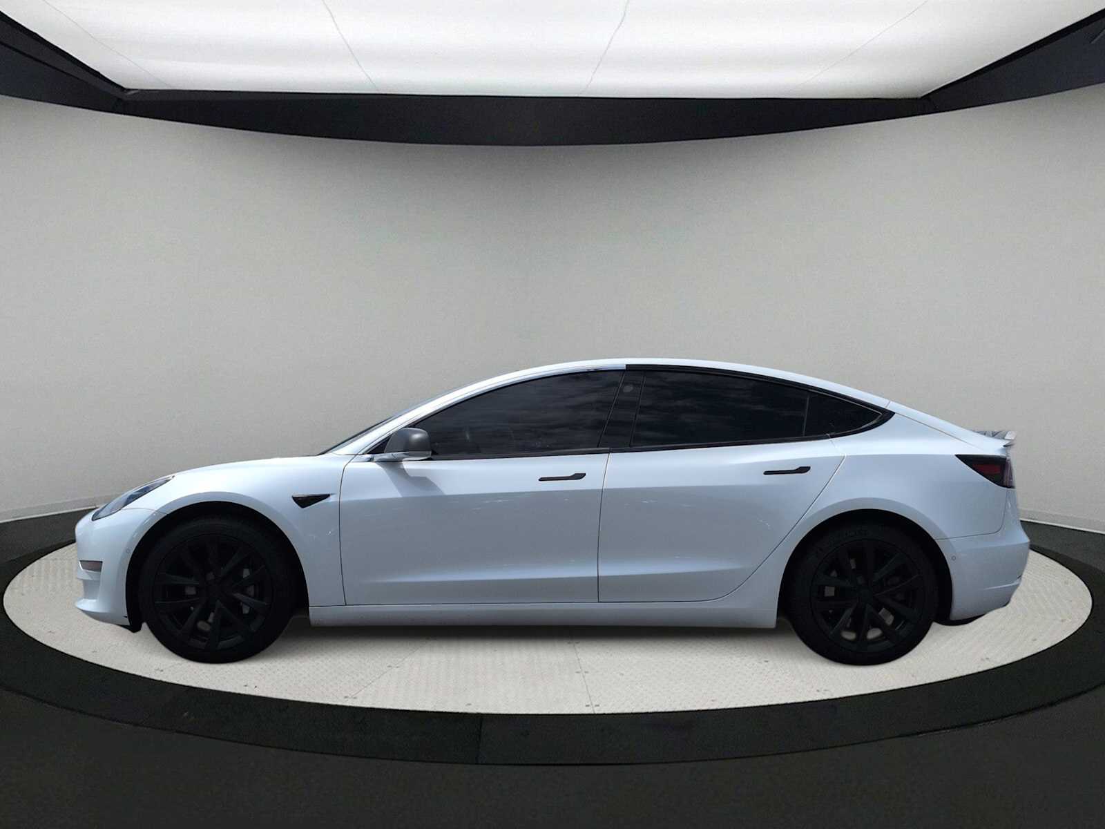 Thumbnail: 2019 Tesla Model 3 - 5