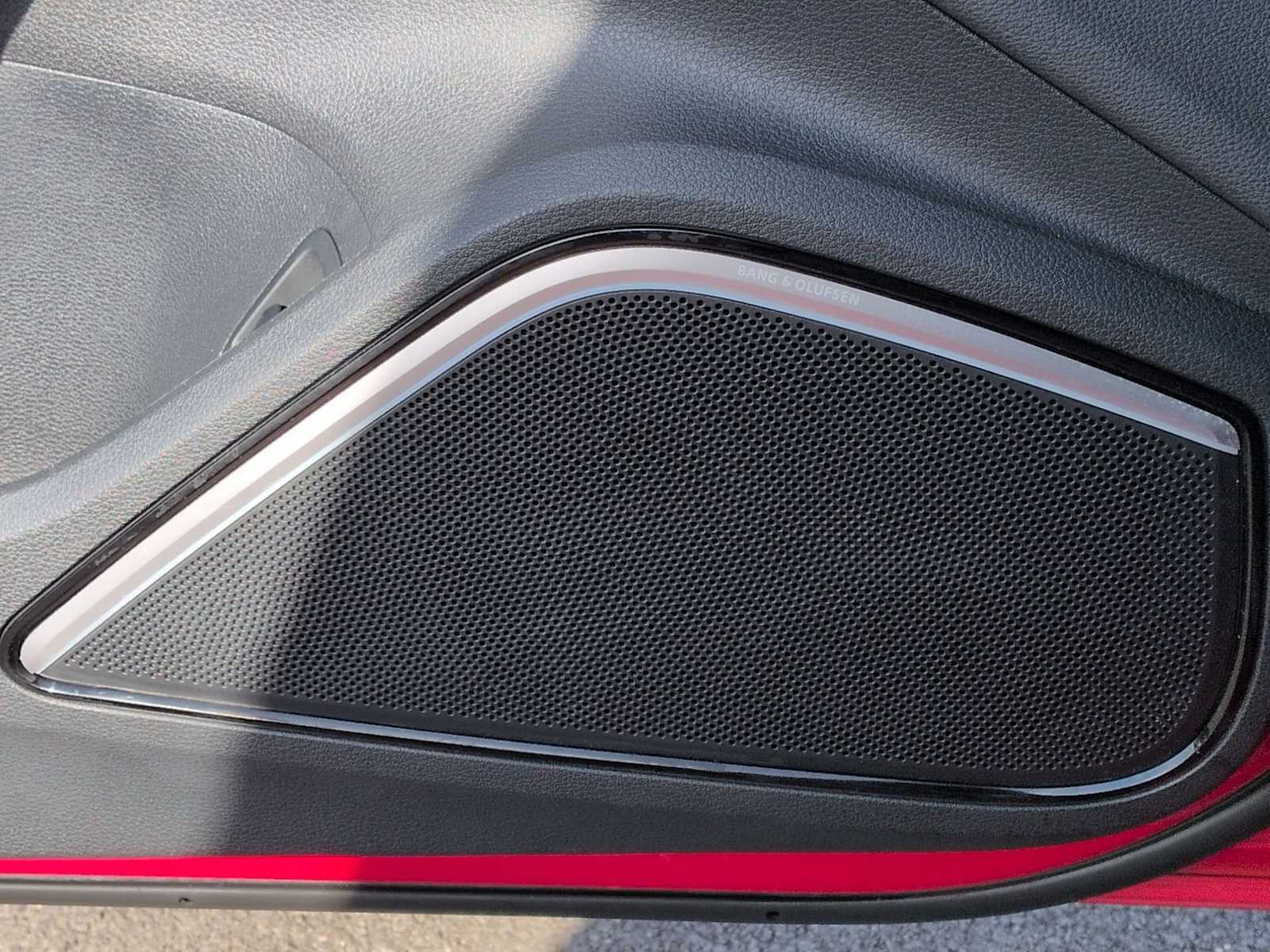 Thumbnail: 2017 Audi A3 e-tron - 33