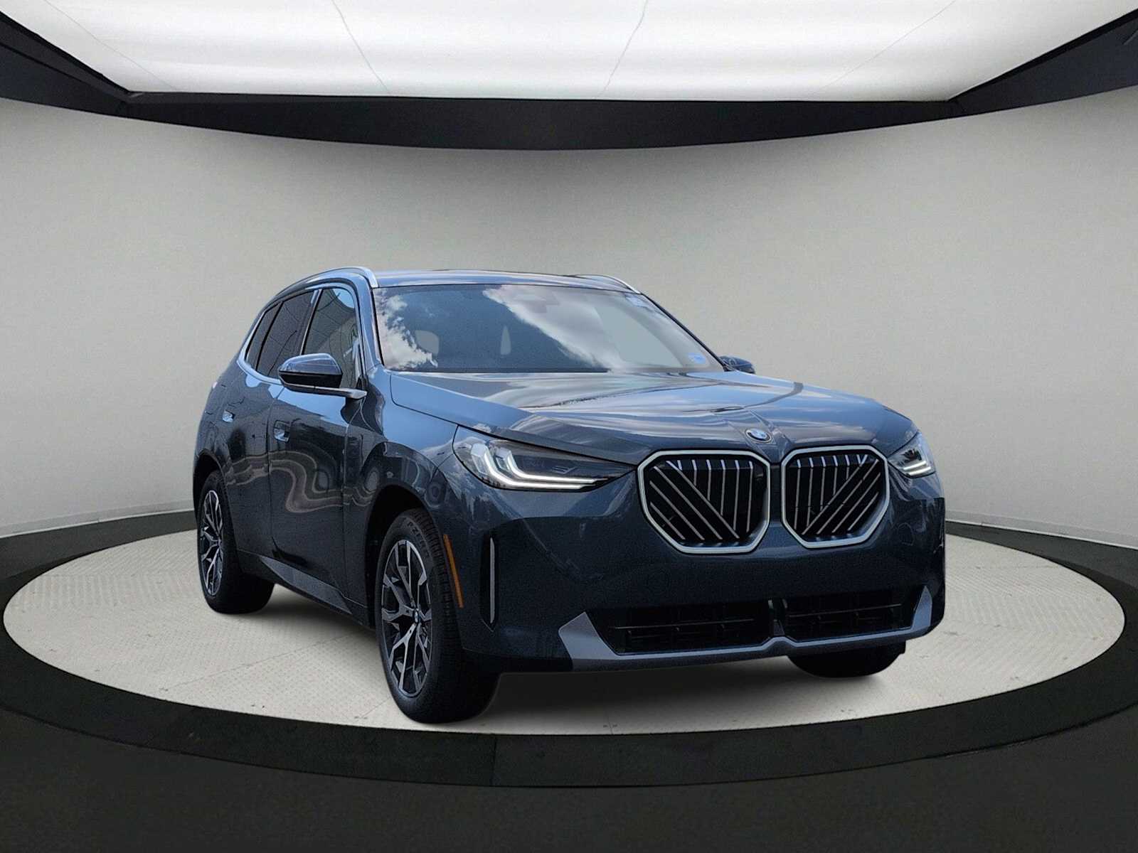 Thumbnail: 2026 BMW X3 - 2