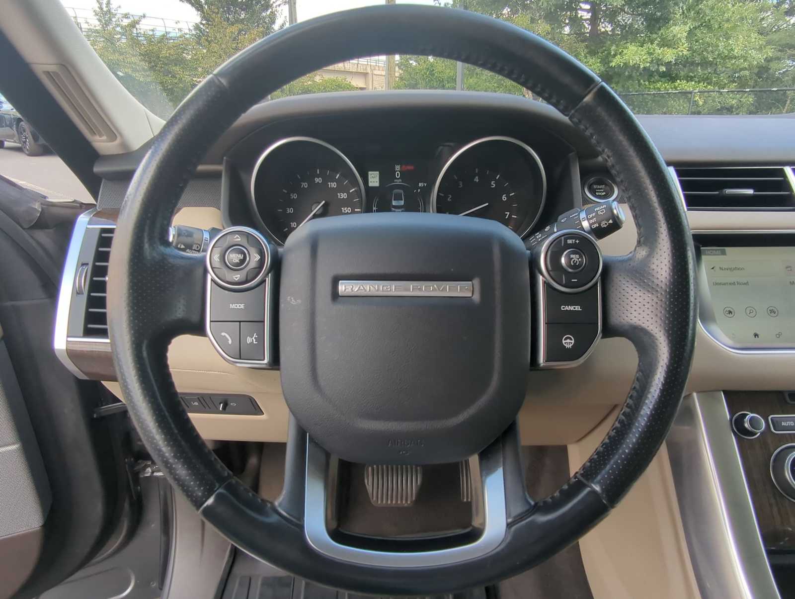 Thumbnail: 2017 Land Rover Range Rover Sport - 23