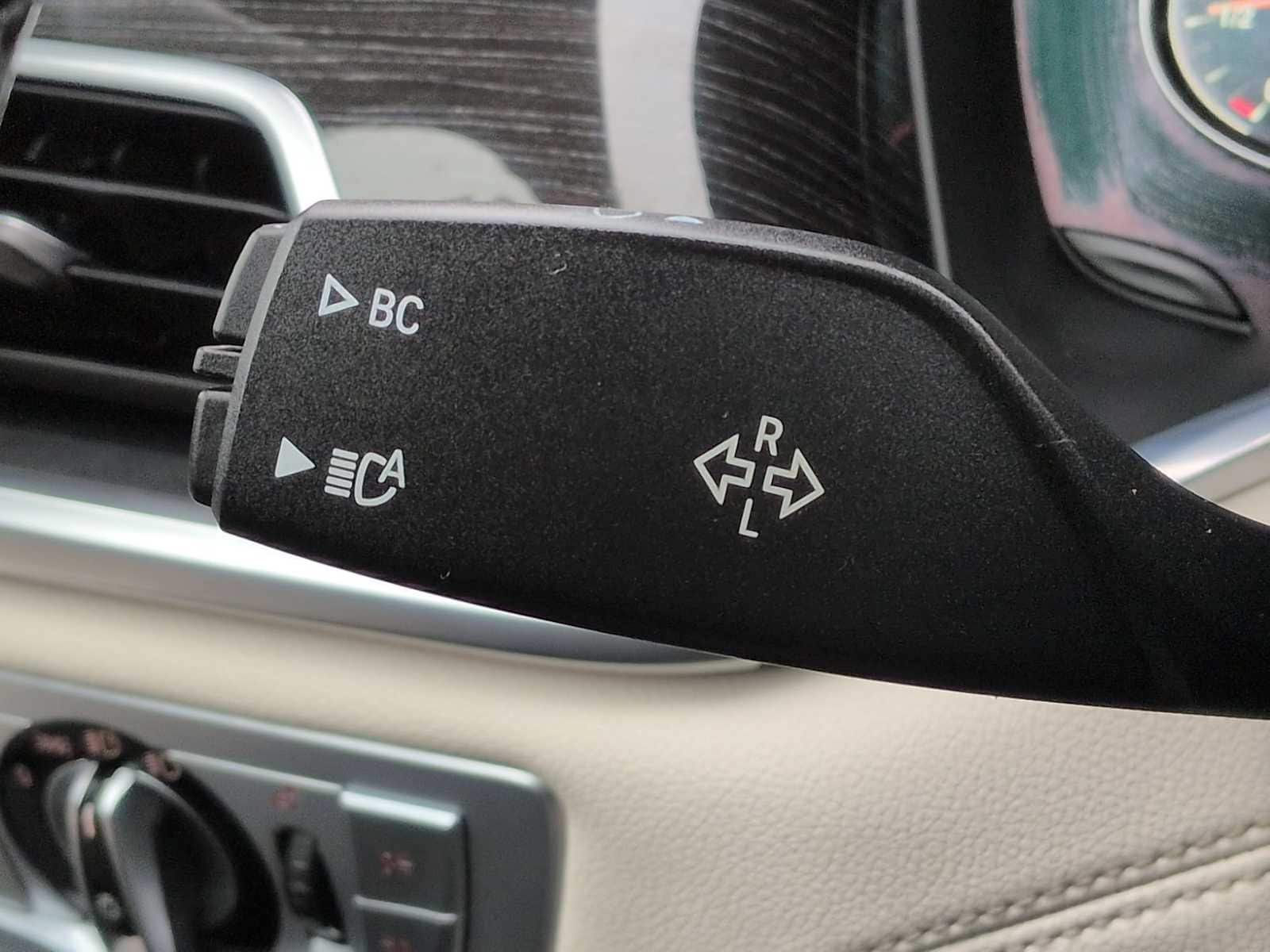 Thumbnail: 2016 BMW 7 Series - 27