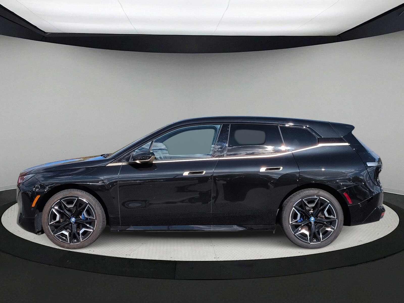 Thumbnail: 2023 BMW iX - 5