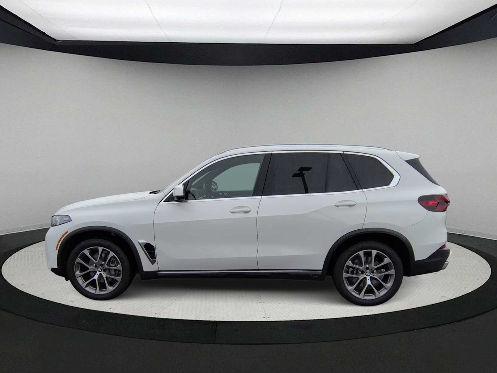 Thumbnail: 2024 BMW X5 - 5