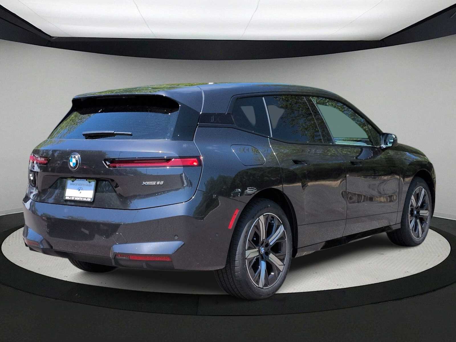 Thumbnail: 2026 BMW iX - 8