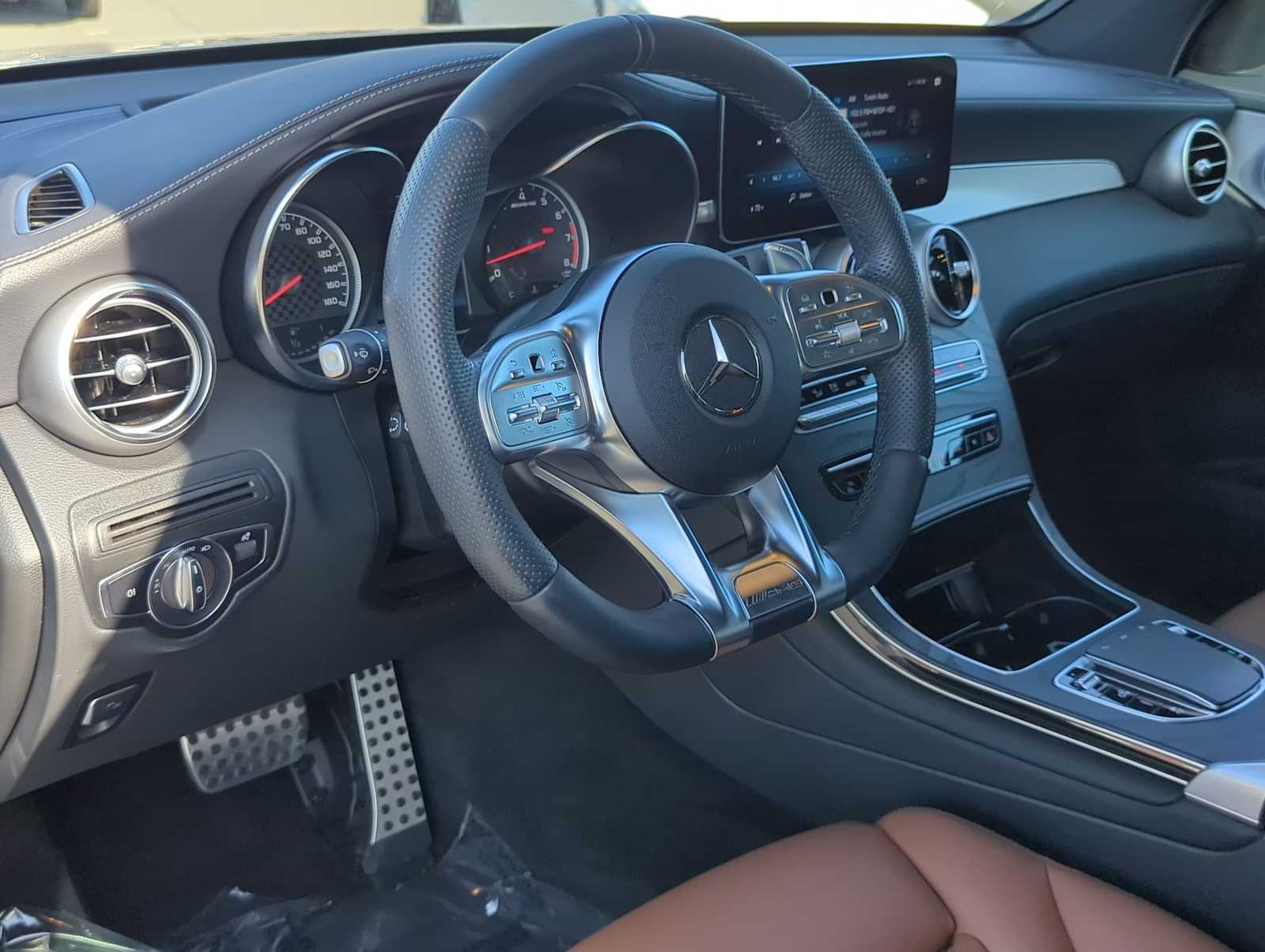 Thumbnail: 2022 Mercedes-Benz GLC - 15