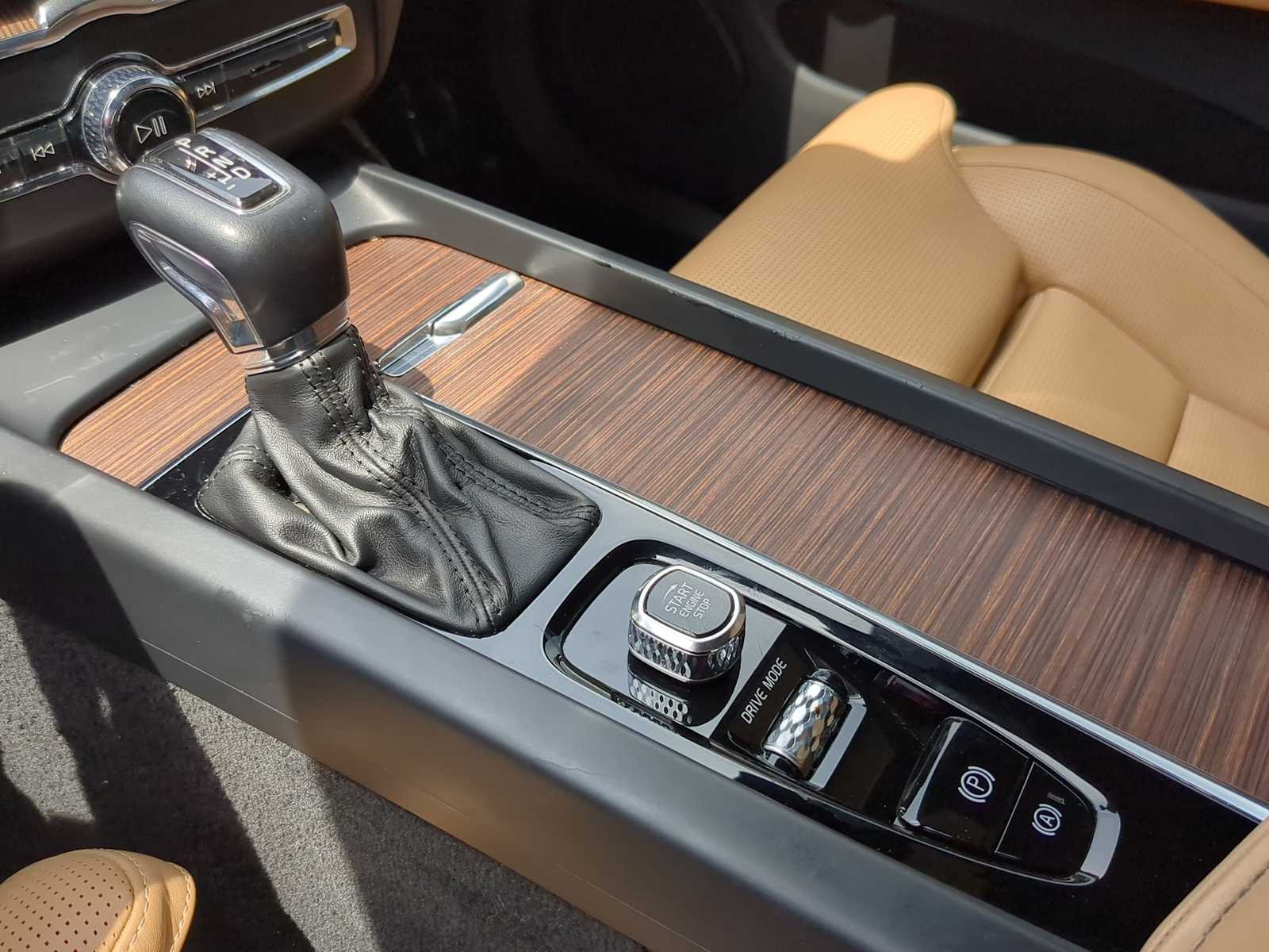 Thumbnail: 2019 Volvo XC60 - 33