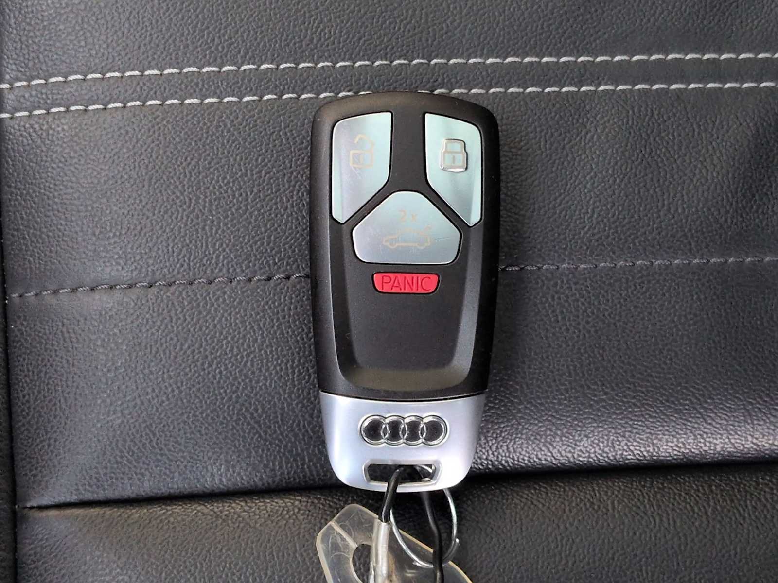 Thumbnail: 2021 Audi Q5 - 36