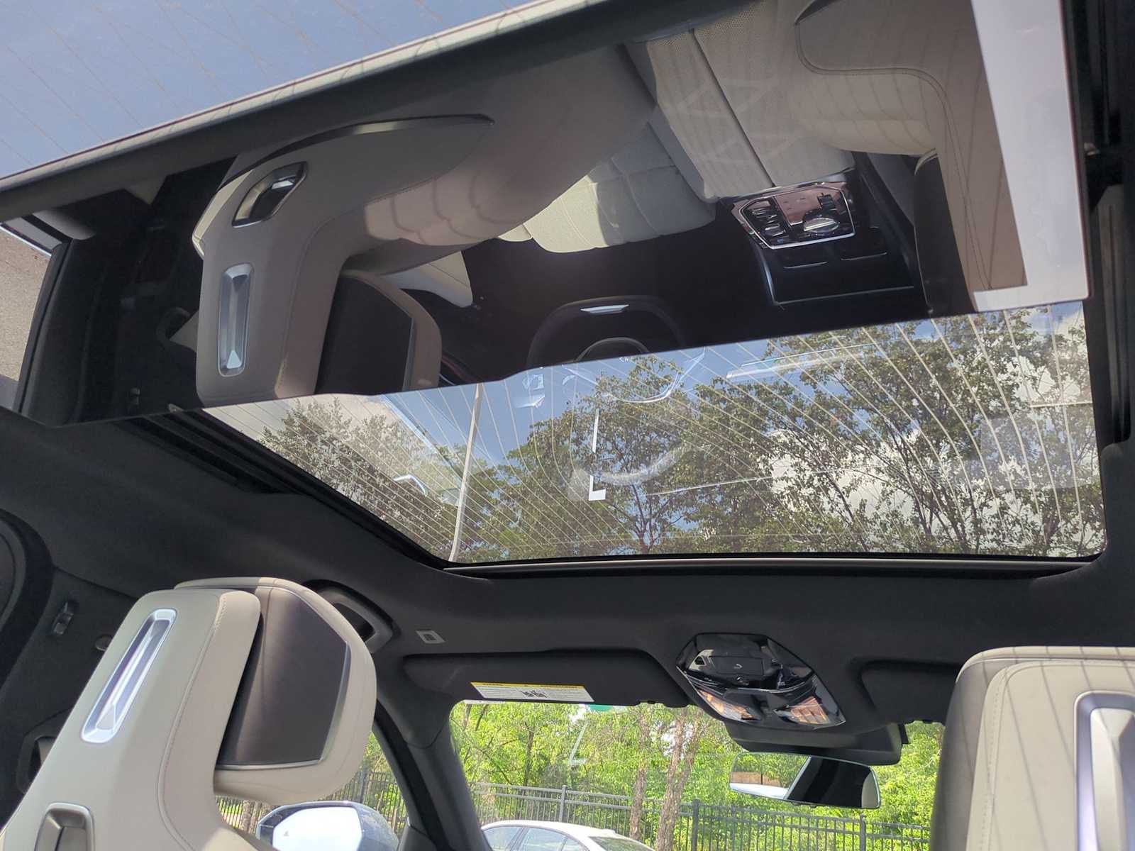 Thumbnail: 2025 BMW i7 - 21