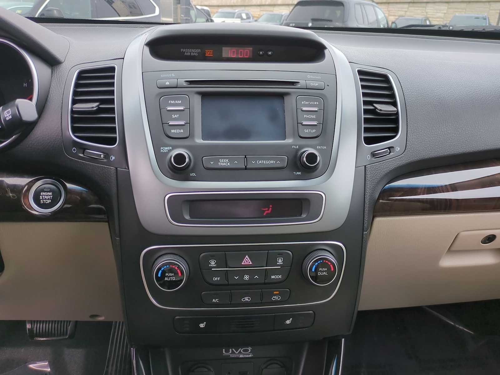 Thumbnail: 2015 Kia Sorento - 28