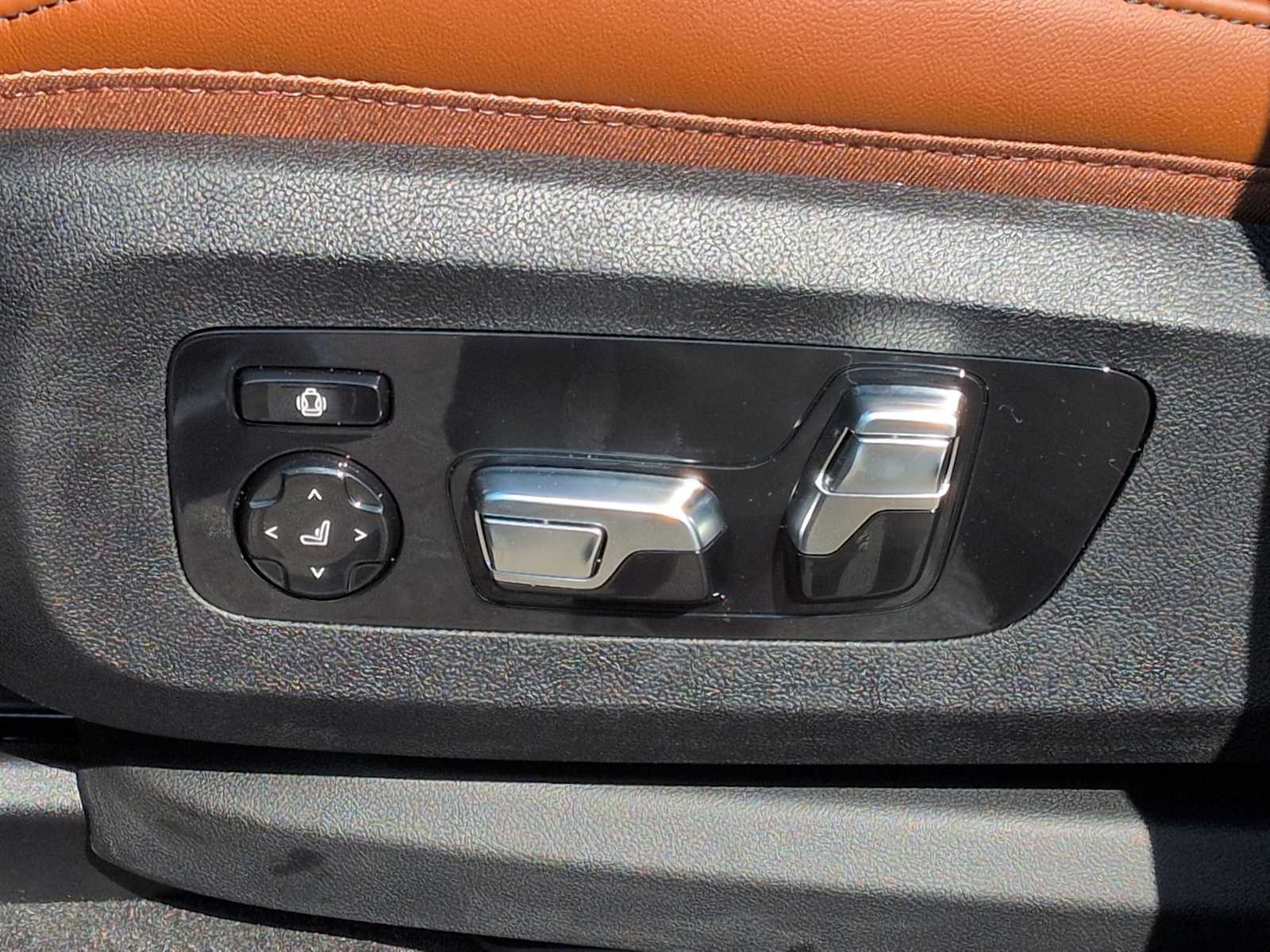Thumbnail: 2026 BMW X5 - 18
