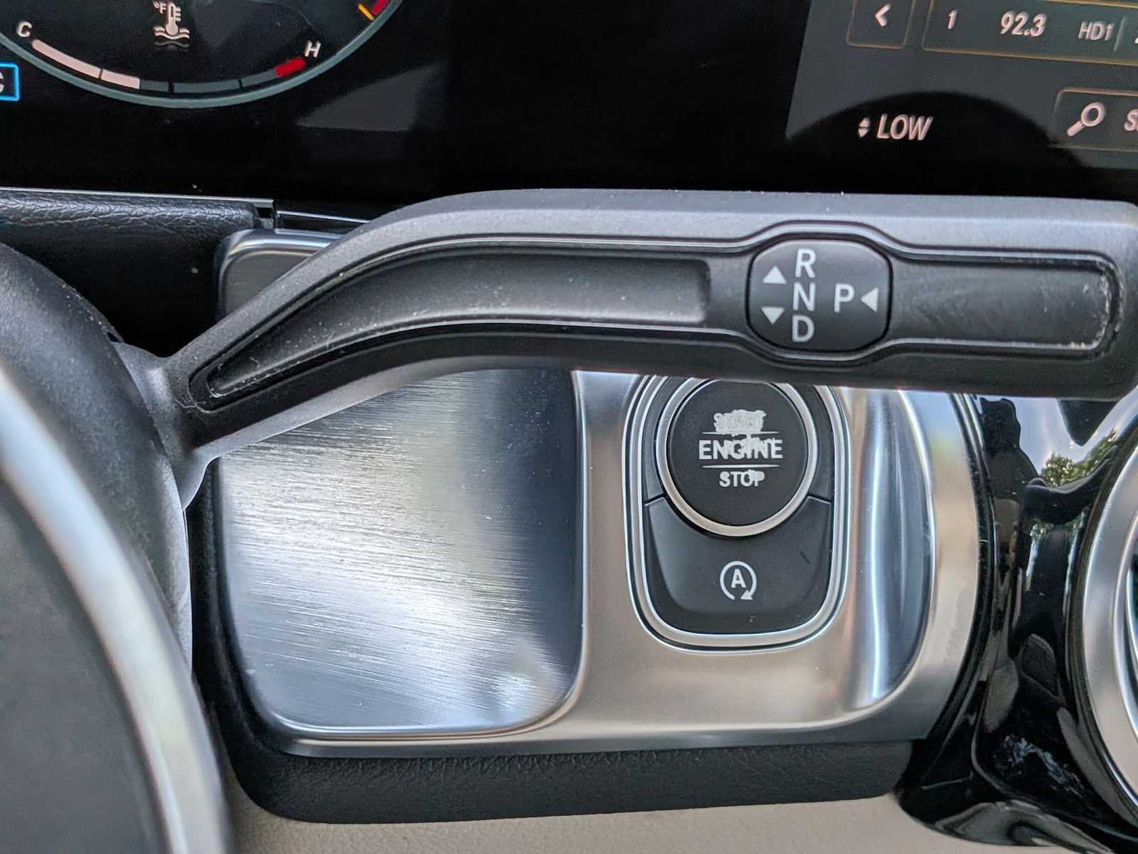 Thumbnail: 2020 Mercedes-Benz GLB - 33