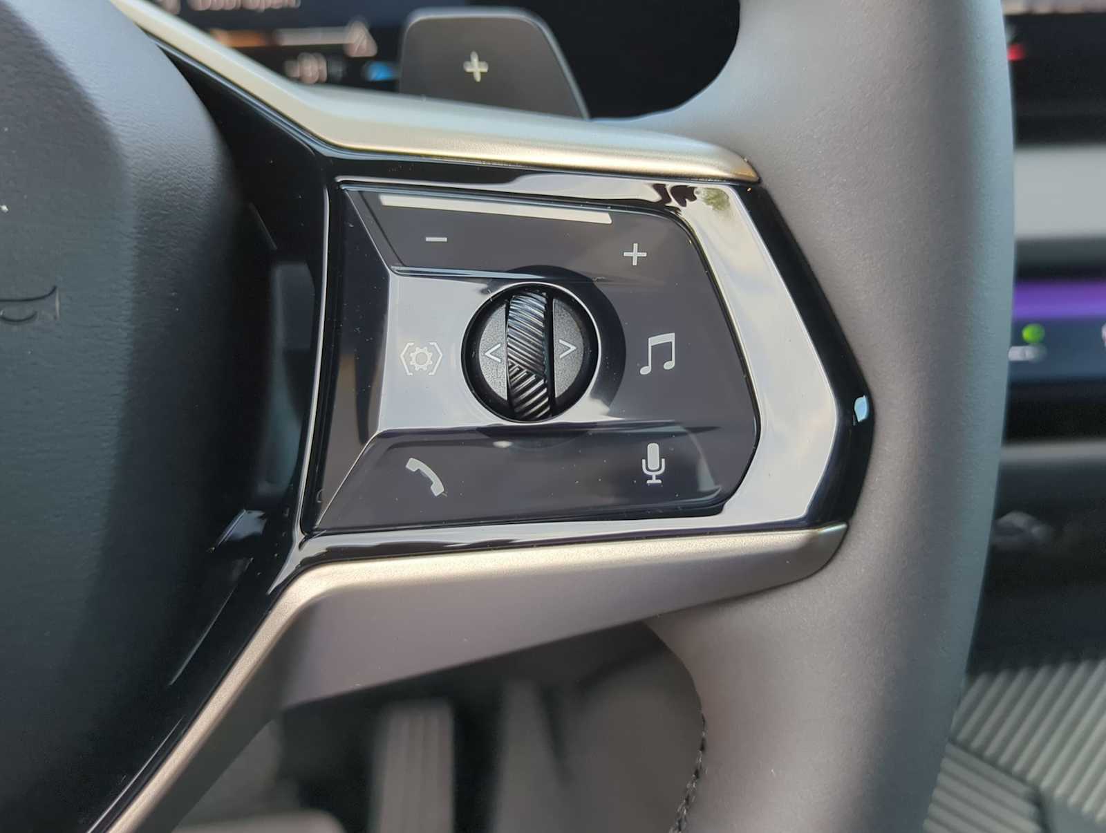 Thumbnail: 2025 BMW X3 - 25