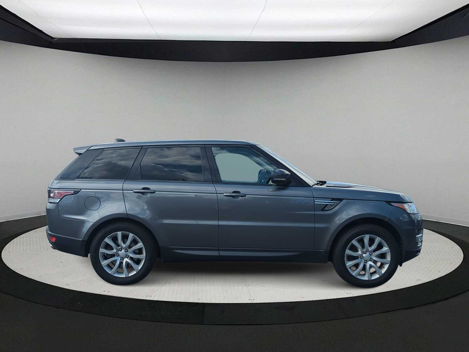Thumbnail: 2017 Land Rover Range Rover Sport - 9