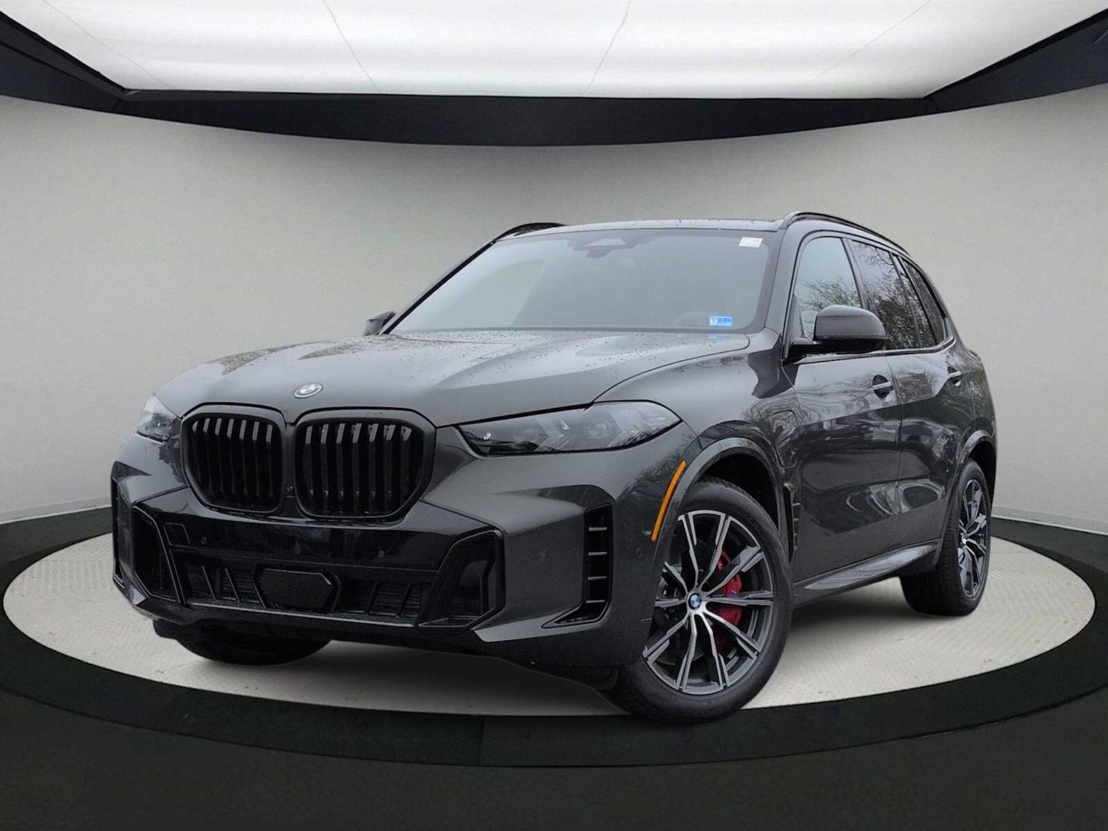 Thumbnail: 2026 BMW X5 - 1