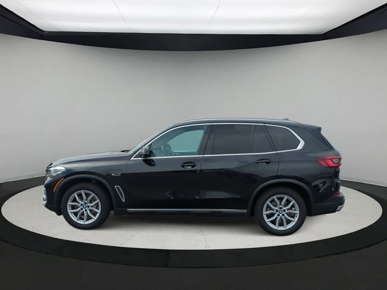 Thumbnail: 2023 BMW X5 - 5
