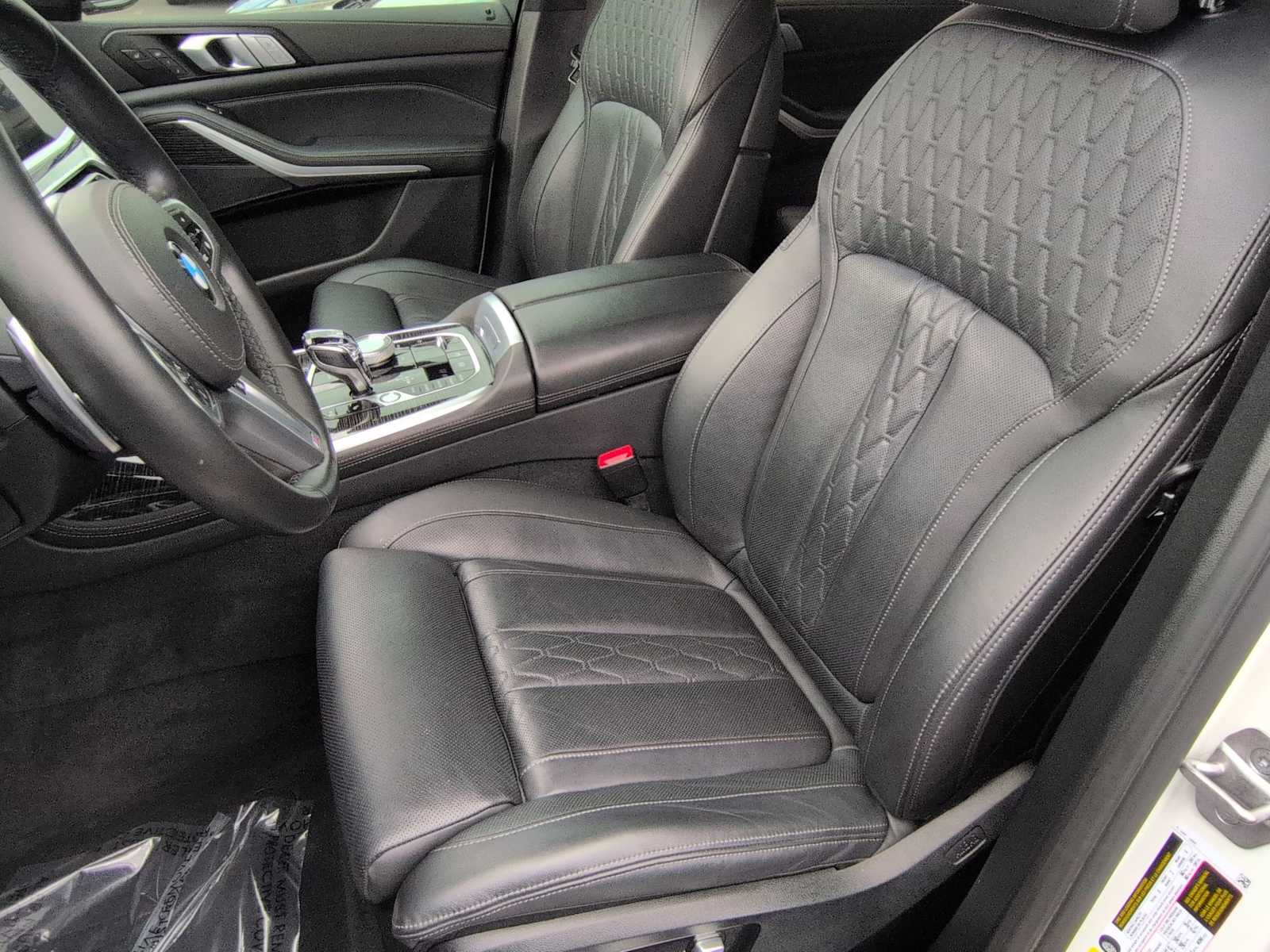 Thumbnail: 2022 BMW X7 - 17