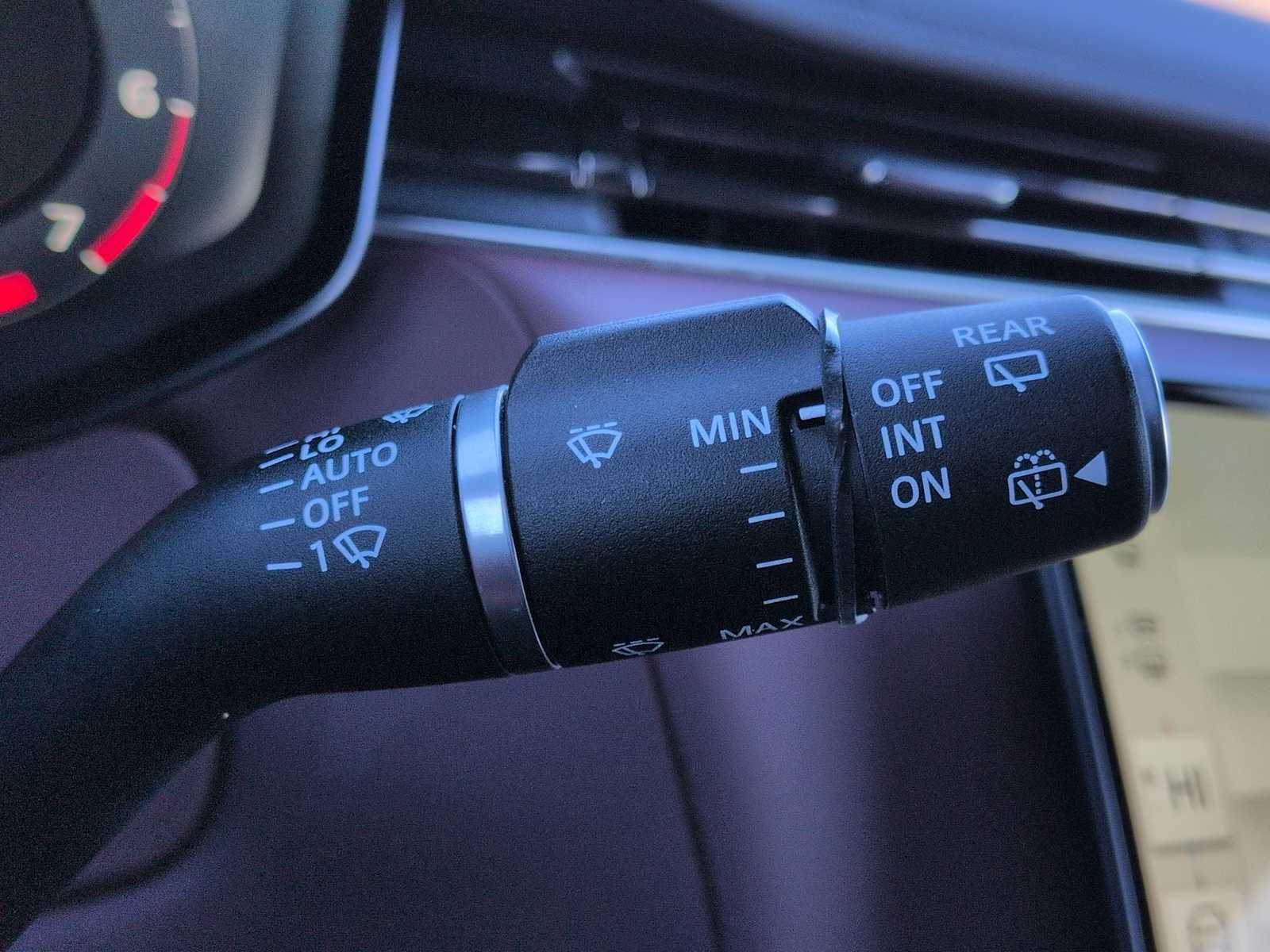 Thumbnail: 2025 Land Rover Range Rover Sport - 28