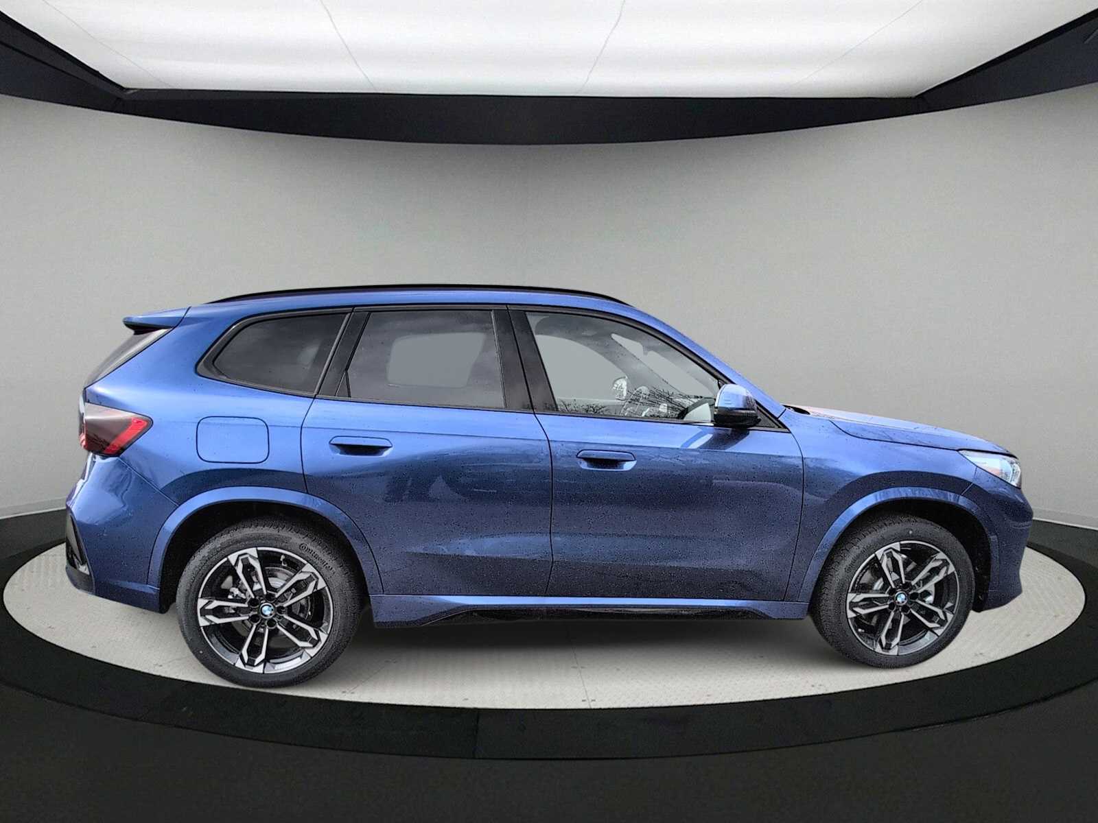 Thumbnail: 2026 BMW X1 - 9