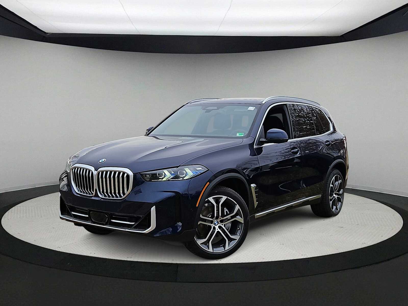 Thumbnail: 2026 BMW X5 - 1