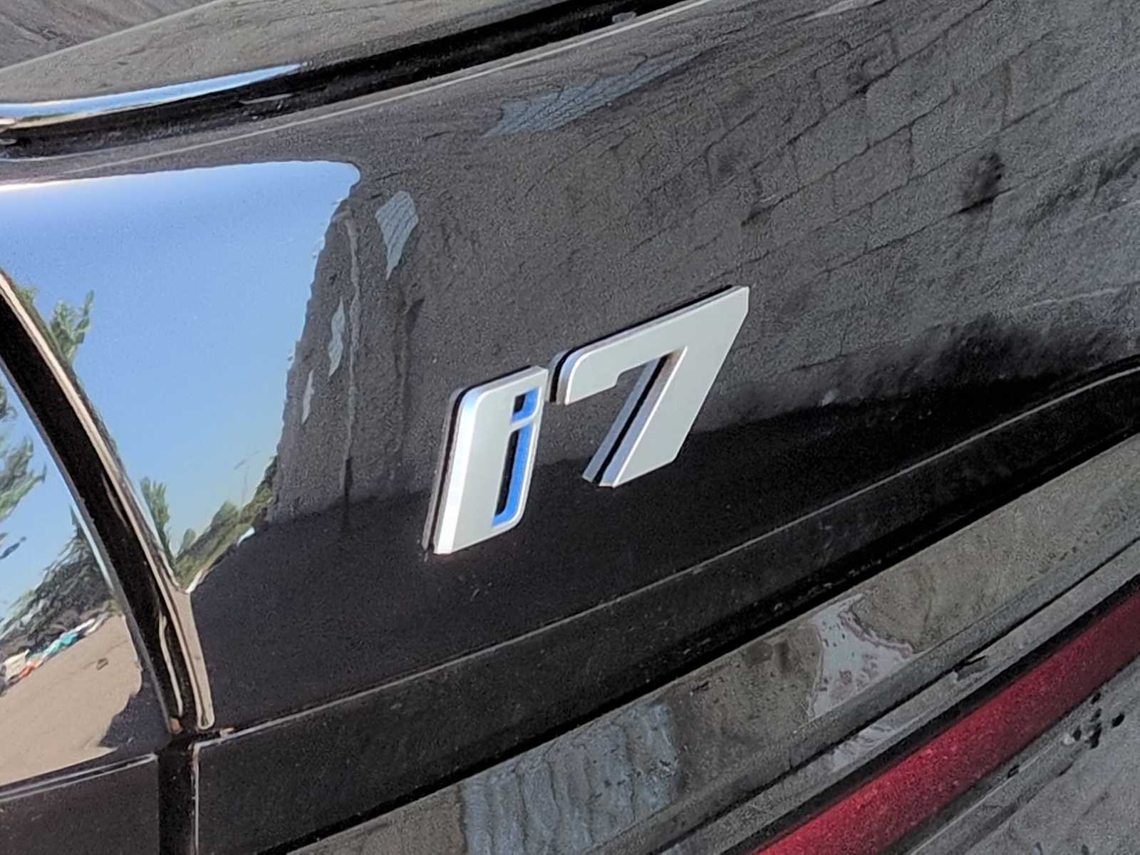Thumbnail: 2026 BMW i7 - 13