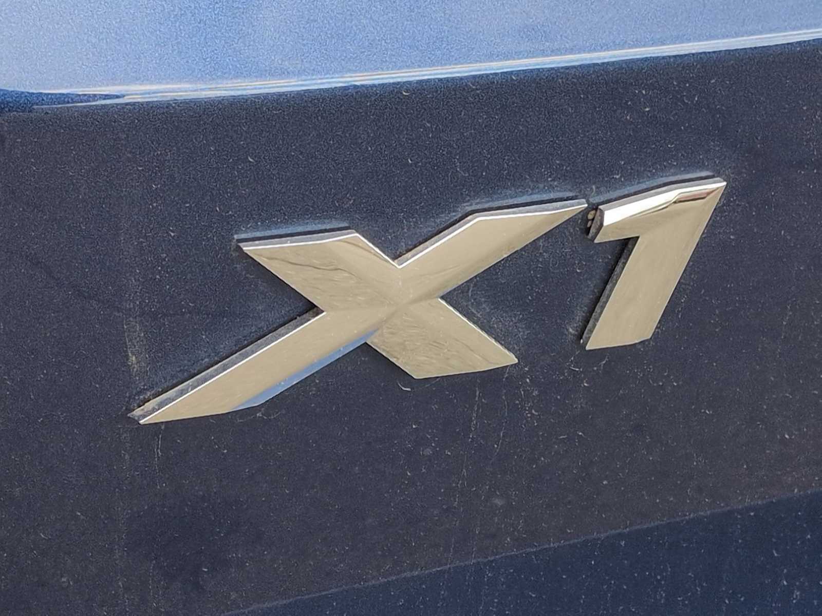 Thumbnail: 2025 BMW X1 - 13