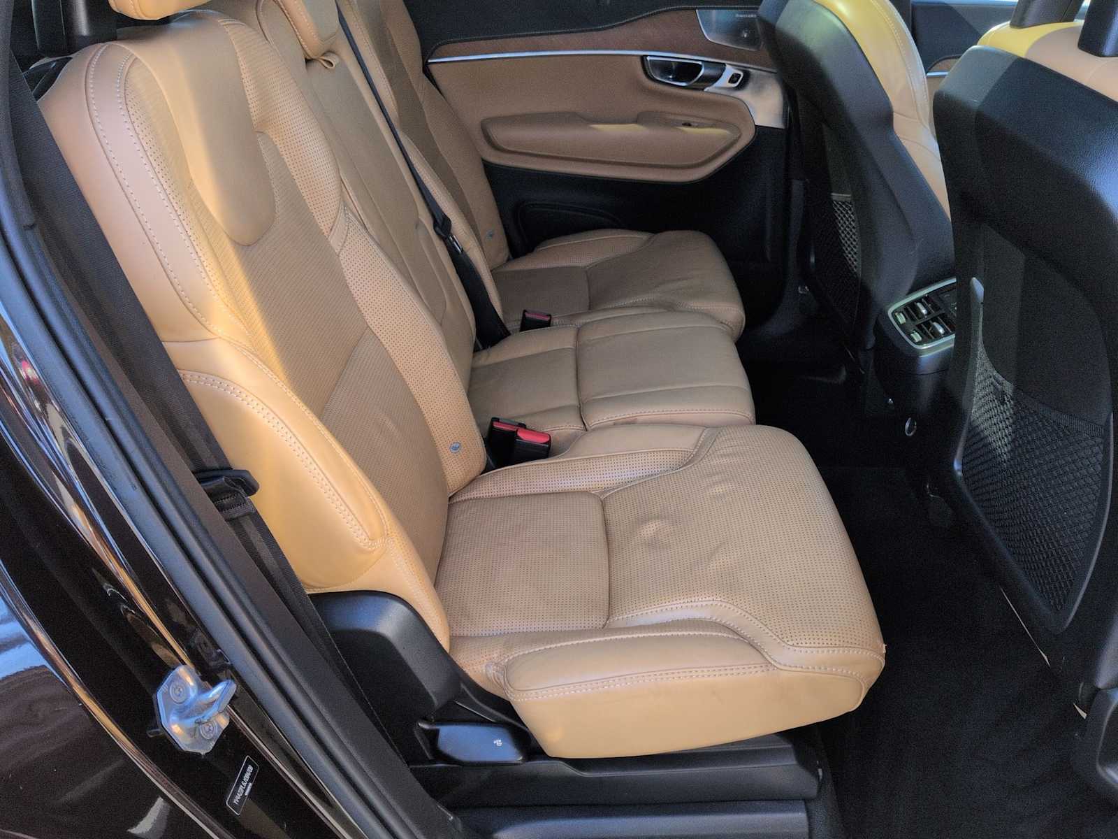 Thumbnail: 2018 Volvo XC90 - 21