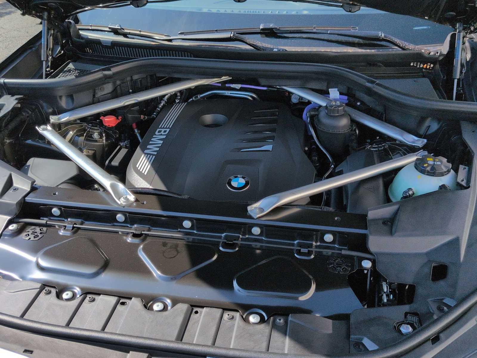 Thumbnail: 2026 BMW X5 - 15