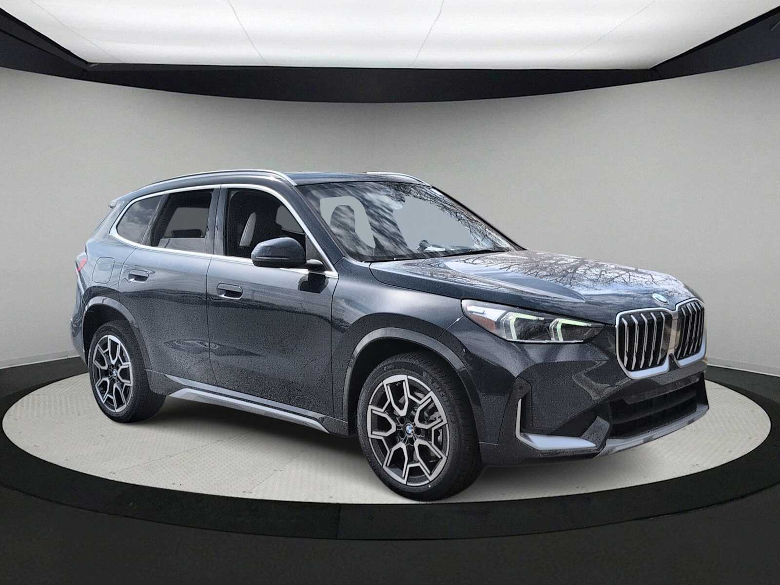 Thumbnail: 2026 BMW X1 - 2