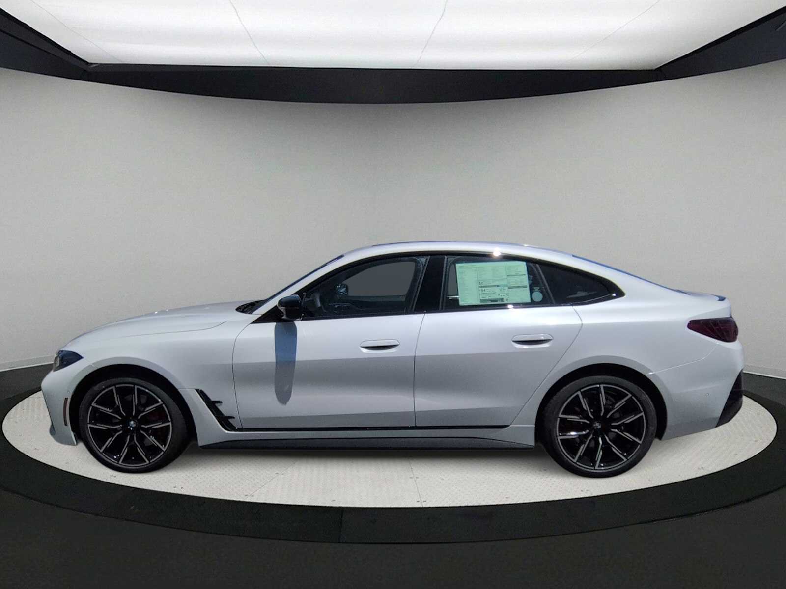 Thumbnail: 2026 BMW i4 - 5