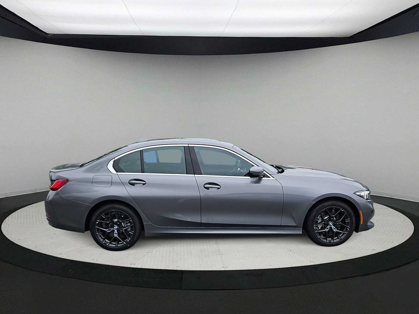 Thumbnail: 2025 BMW 3 Series - 9