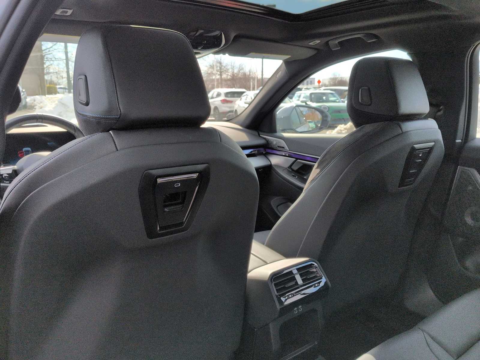 Thumbnail: 2025 BMW i5 - 19