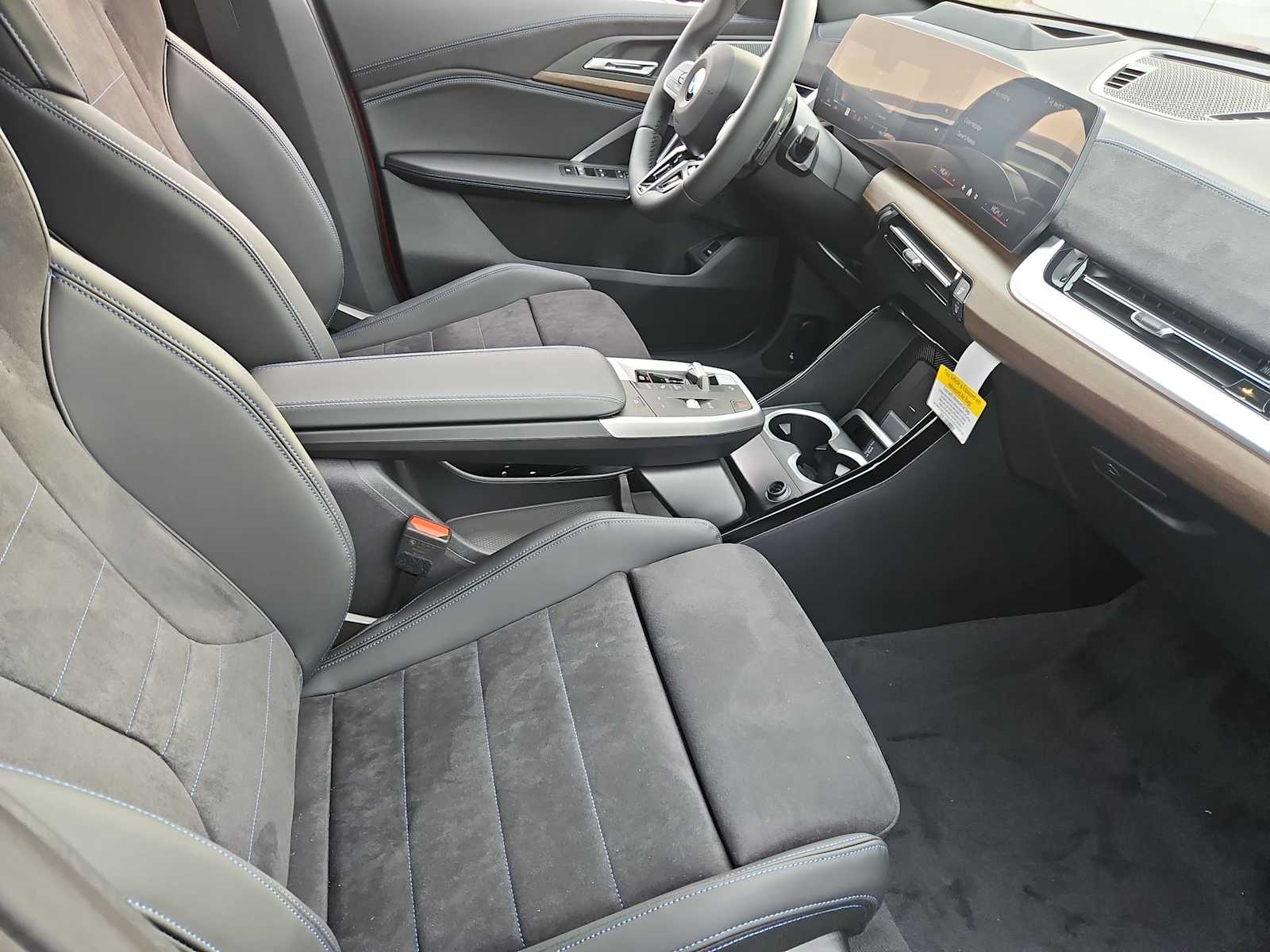 Thumbnail: 2026 BMW X1 - 19