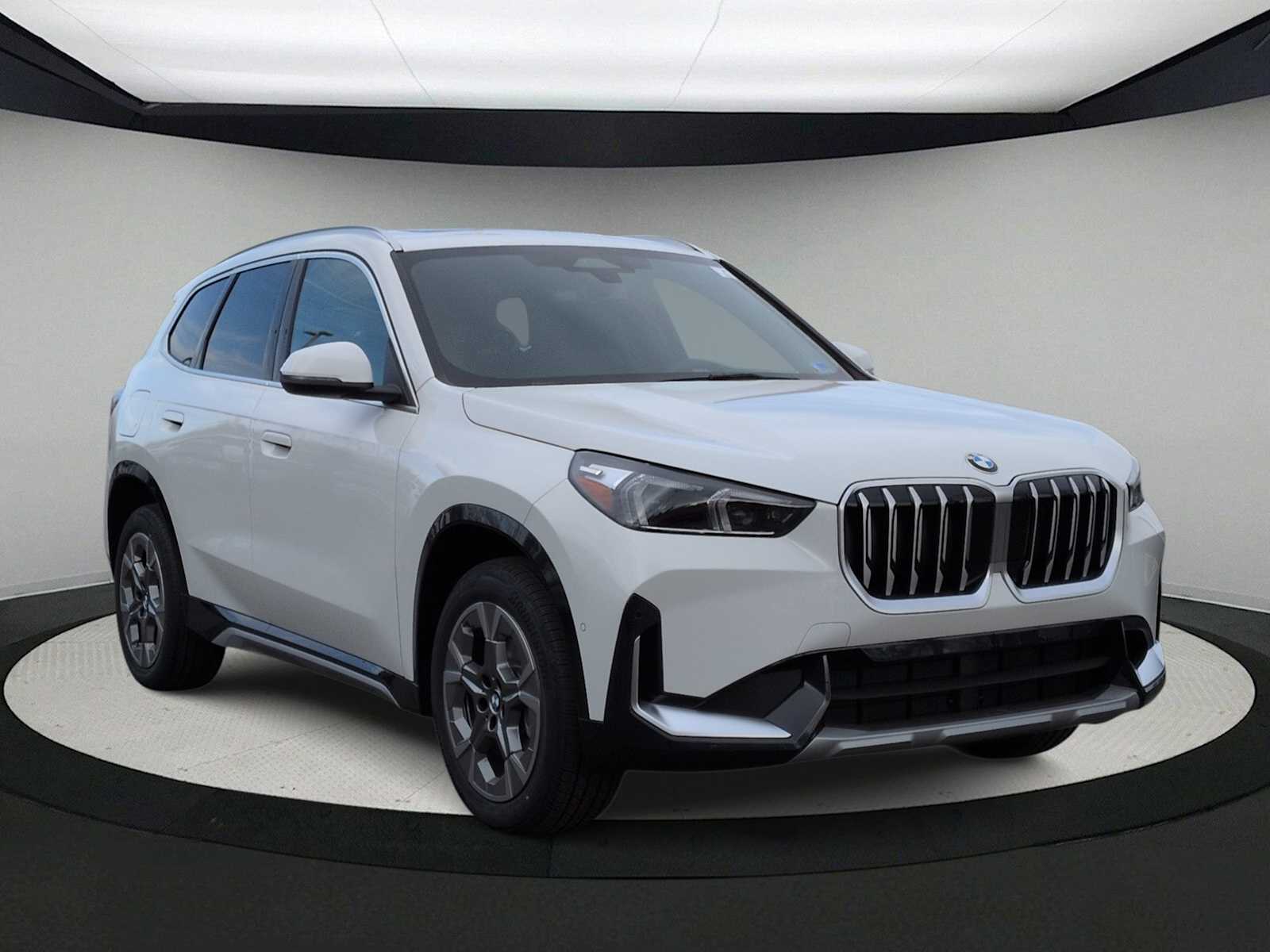 Thumbnail: 2026 BMW X1 - 2