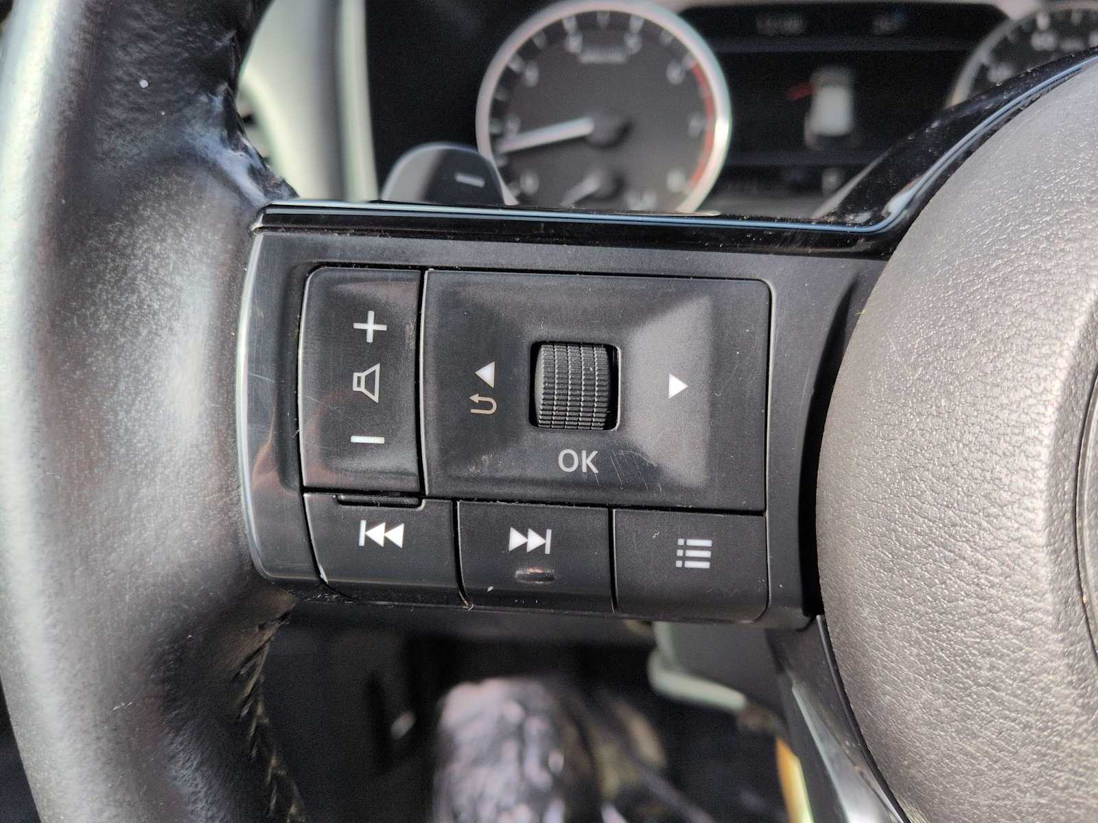 Thumbnail: 2022 Nissan Rogue - 26