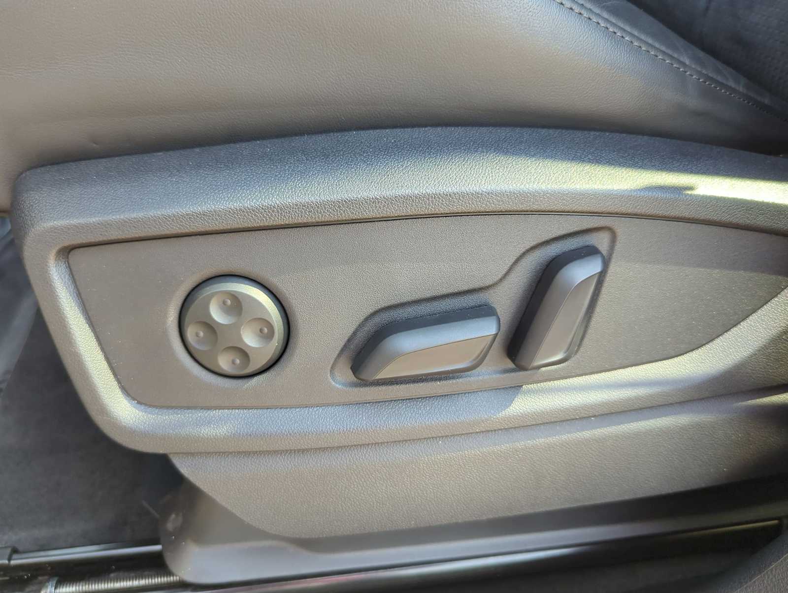 Thumbnail: 2023 Audi Q5 - 17