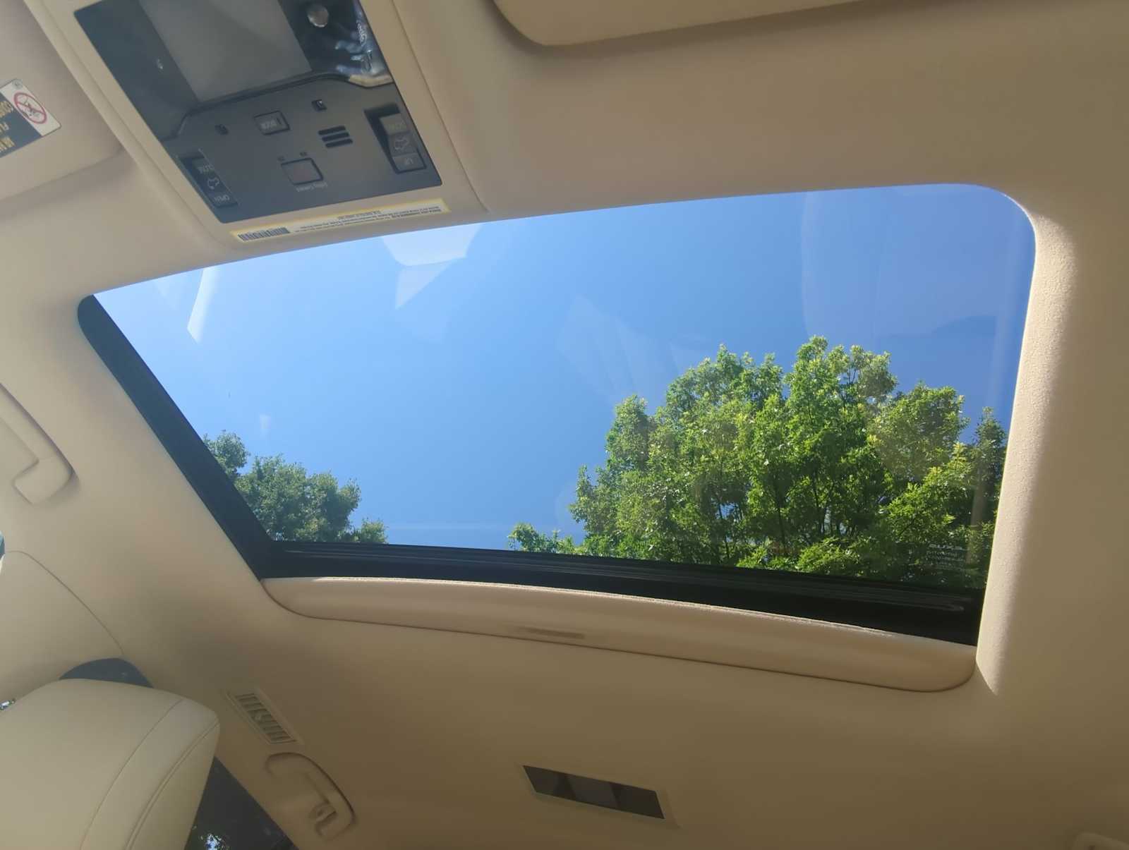 Thumbnail: 2021 Lexus LX - 20