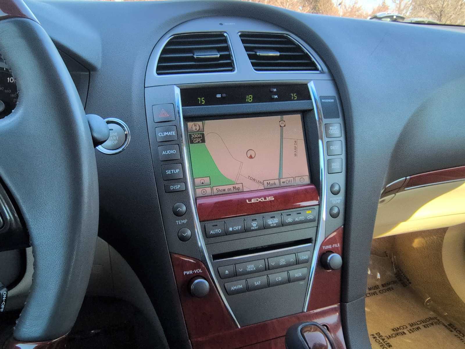 Thumbnail: 2011 Lexus ES - 30