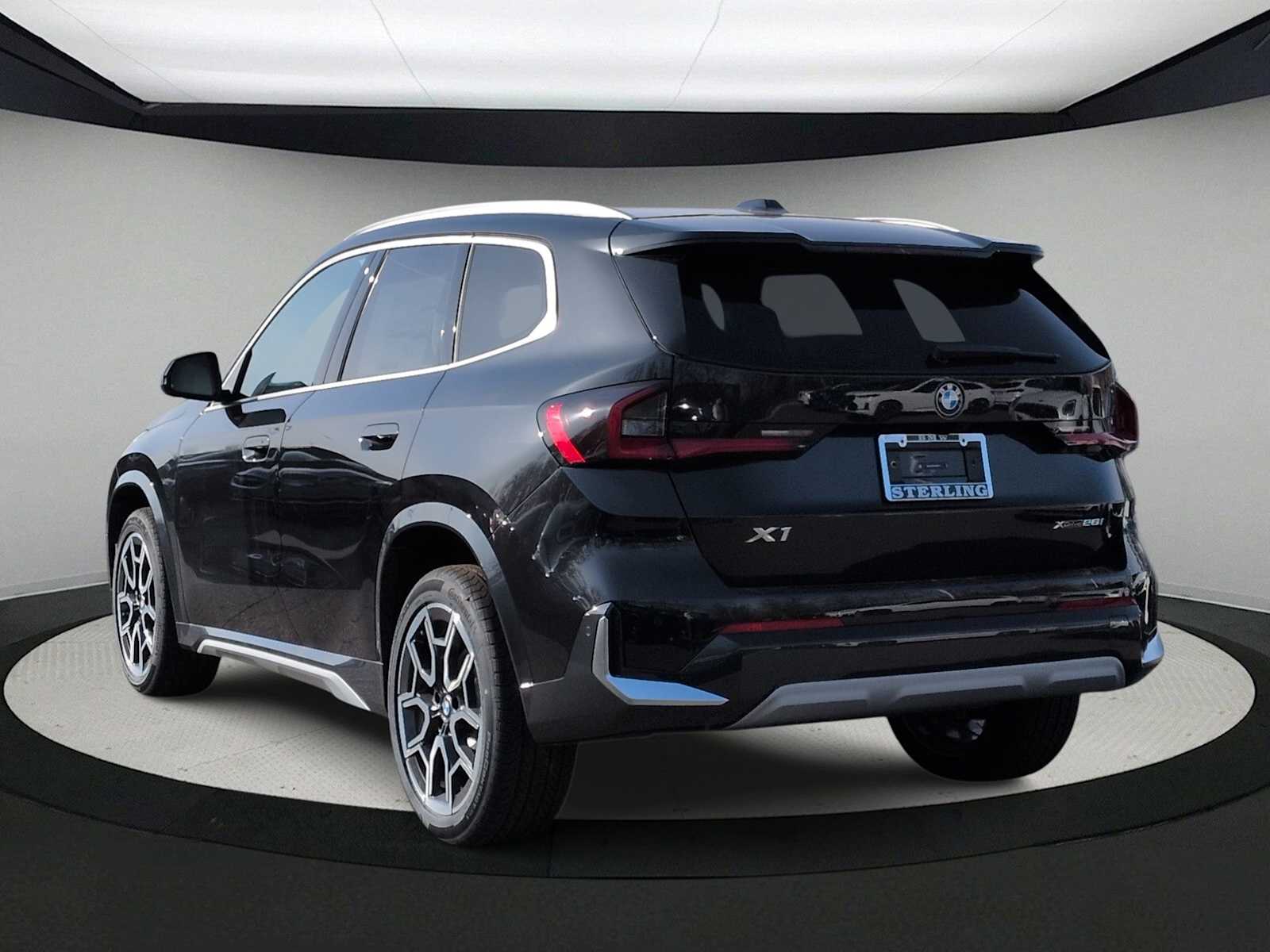 Thumbnail: 2026 BMW X1 - 6