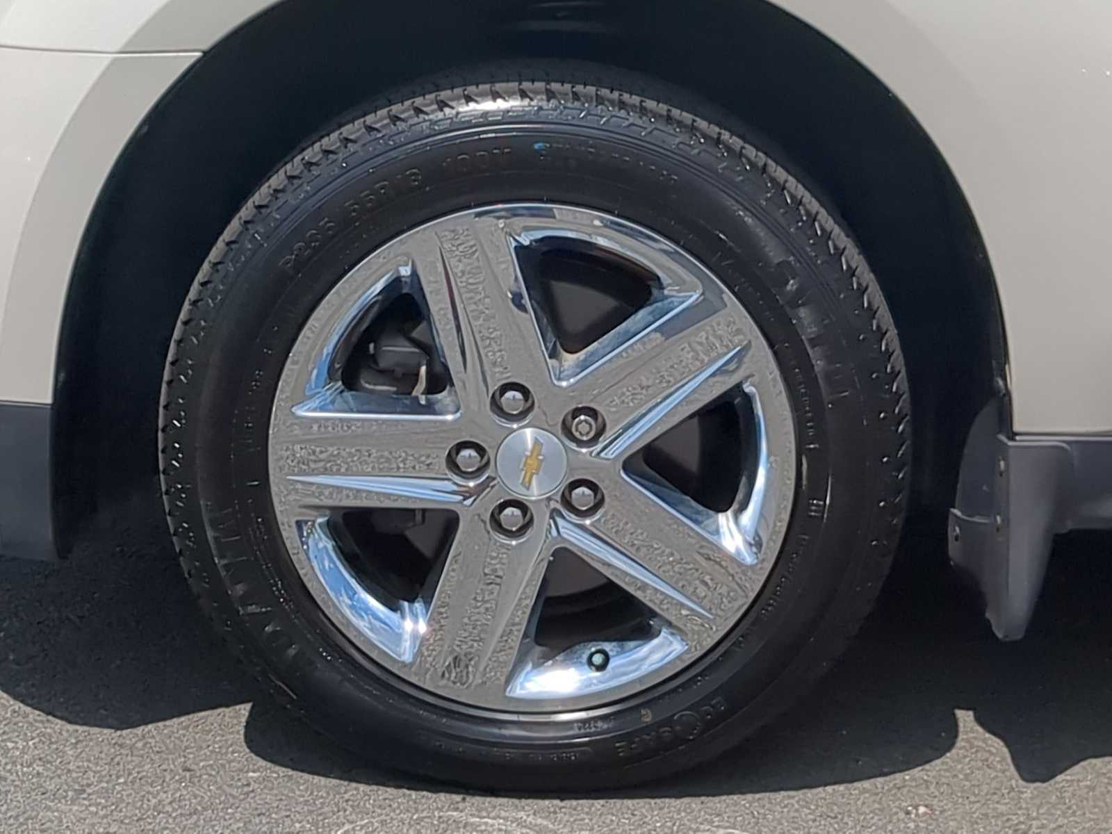 Thumbnail: 2015 Chevrolet Equinox - 14