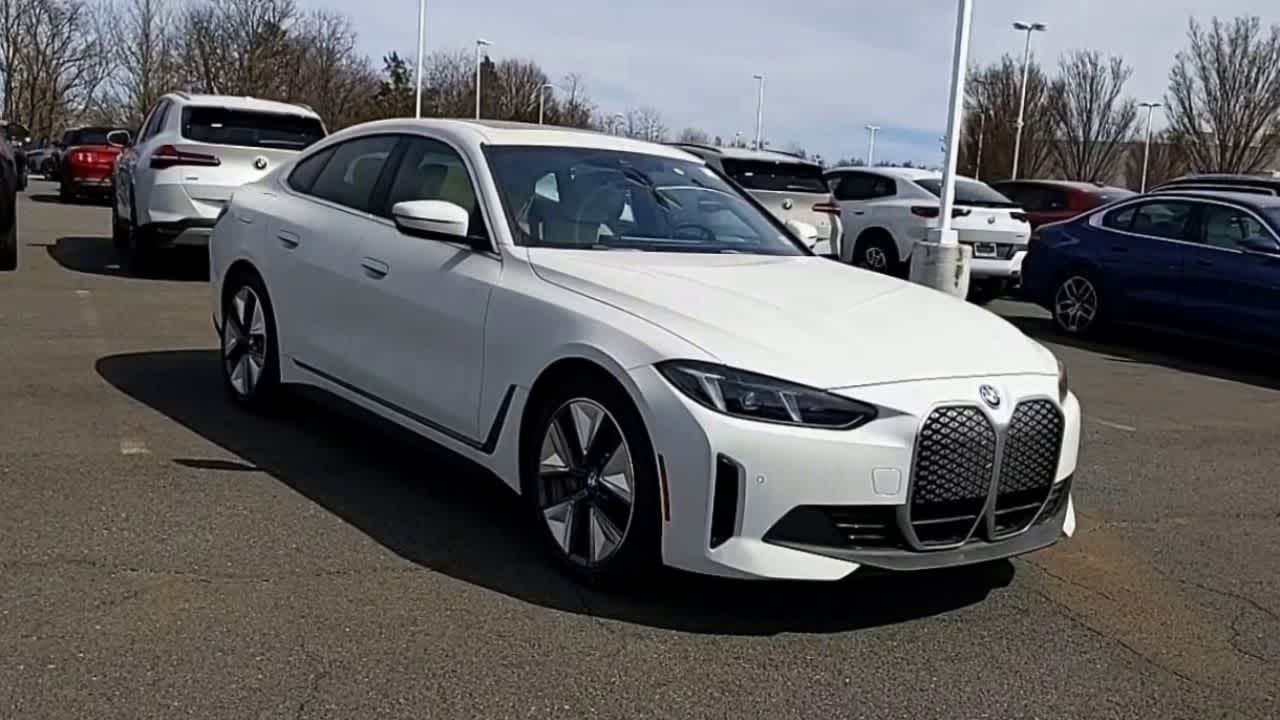 Thumbnail: 2025 BMW i4 - 2