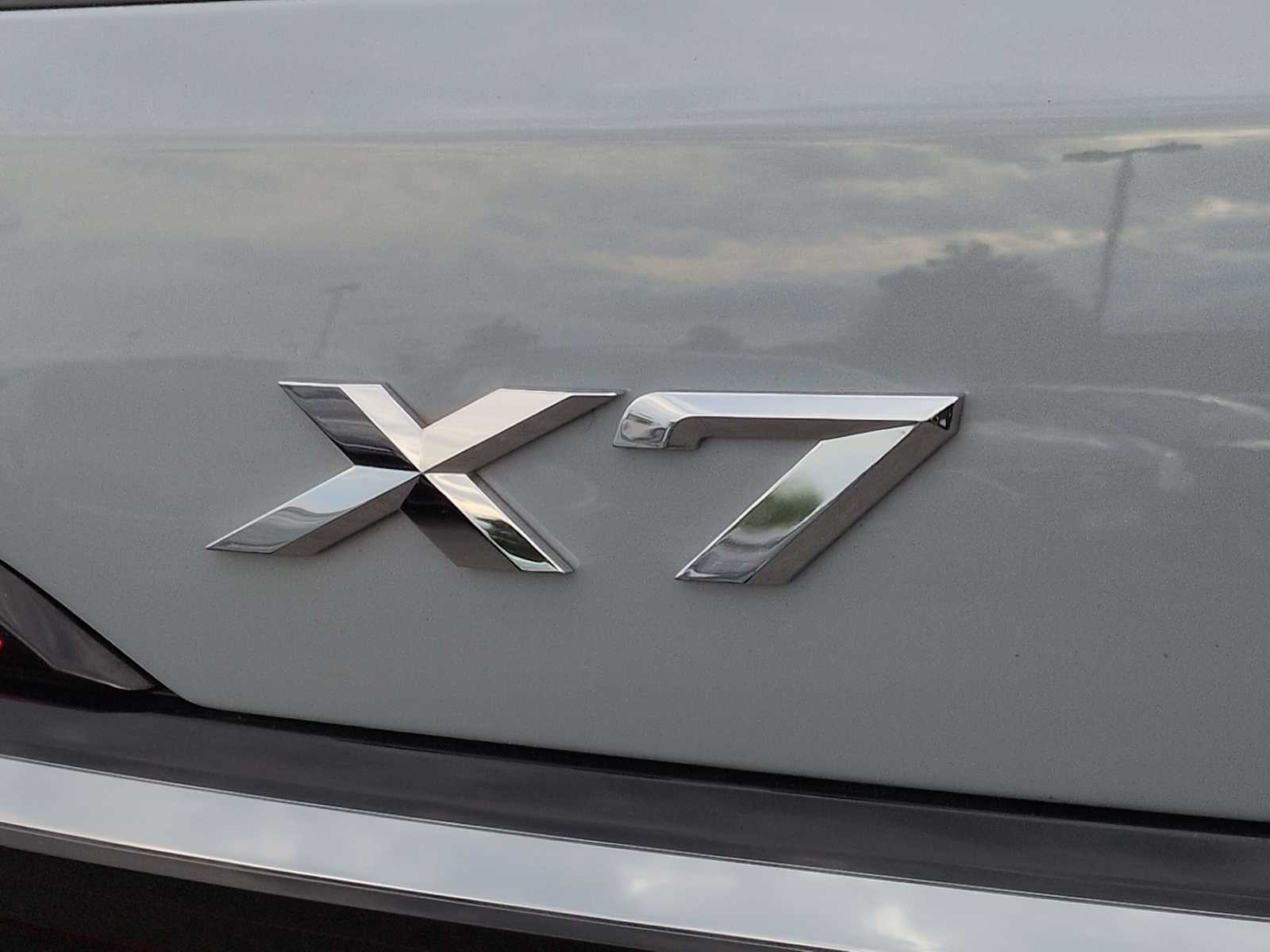 Thumbnail: 2023 BMW X7 - 13