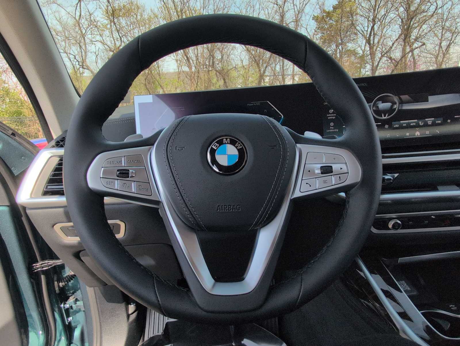Thumbnail: 2026 BMW X7 - 22