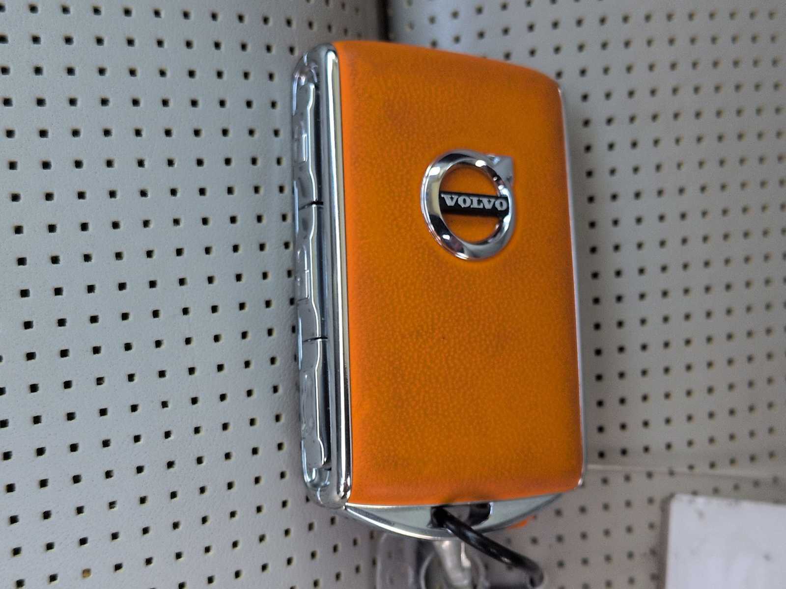 Thumbnail: 2021 Volvo XC60 - 36