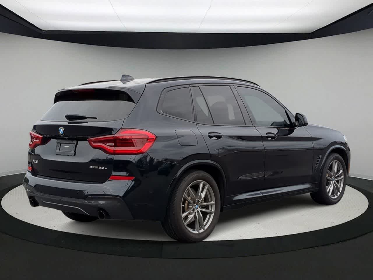 Thumbnail: 2021 BMW X3 - 8