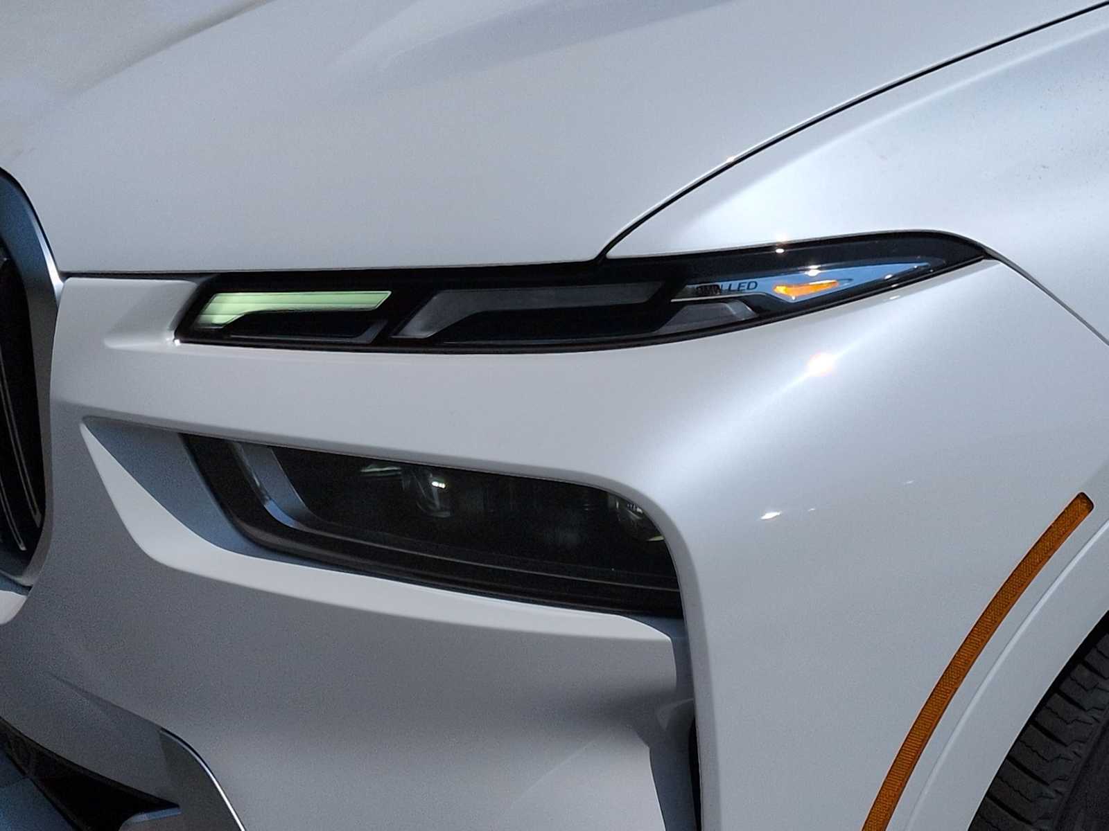 Thumbnail: 2027 BMW X7 - 11