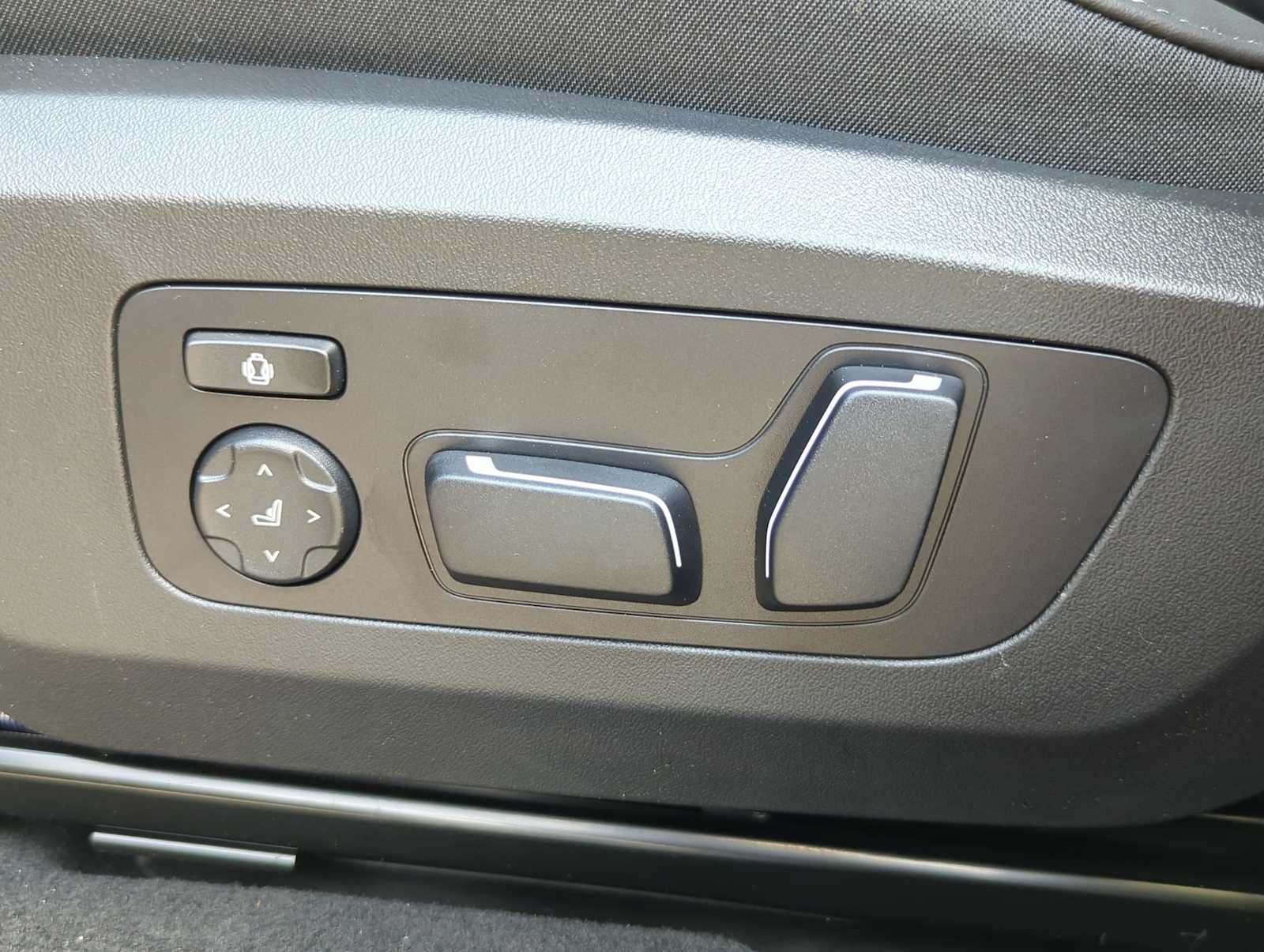 Thumbnail: 2025 BMW X3 - 17