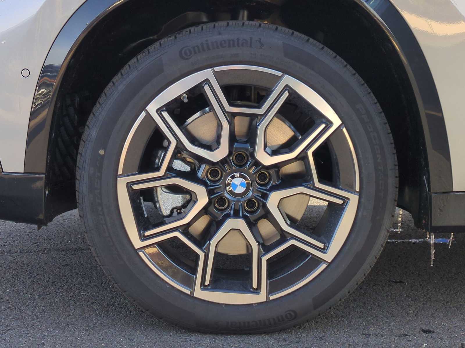 Thumbnail: 2026 BMW X1 - 13