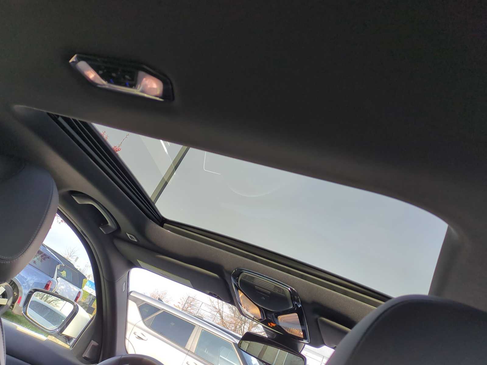 Thumbnail: 2022 BMW 3 Series - 23