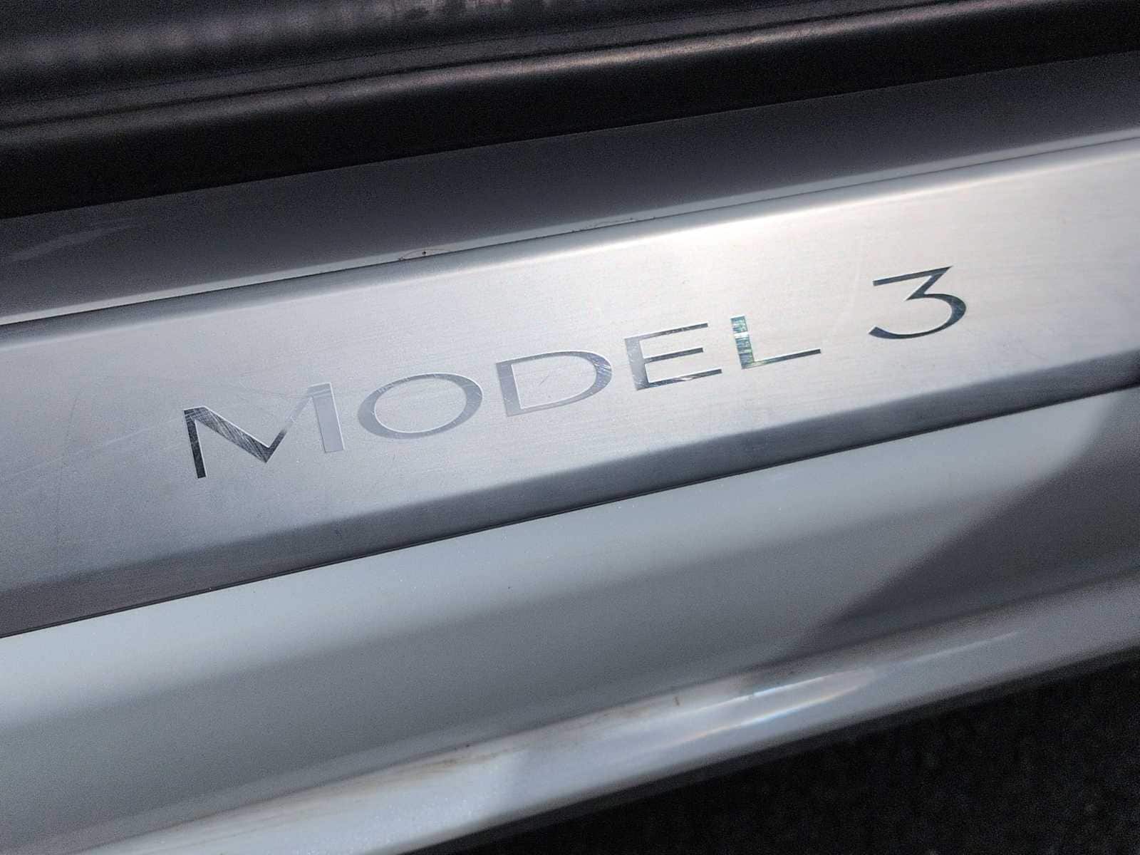 Thumbnail: 2019 Tesla Model 3 - 13