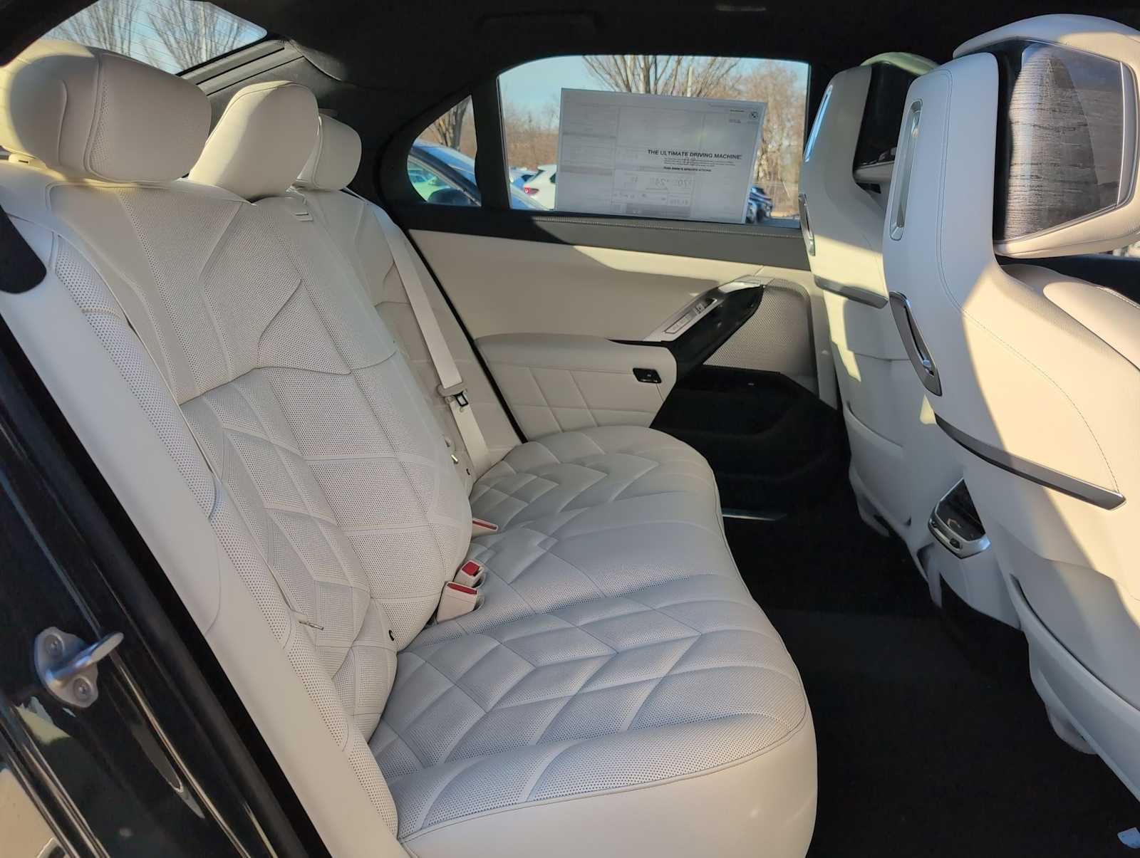 Thumbnail: 2026 BMW 7 Series - 22